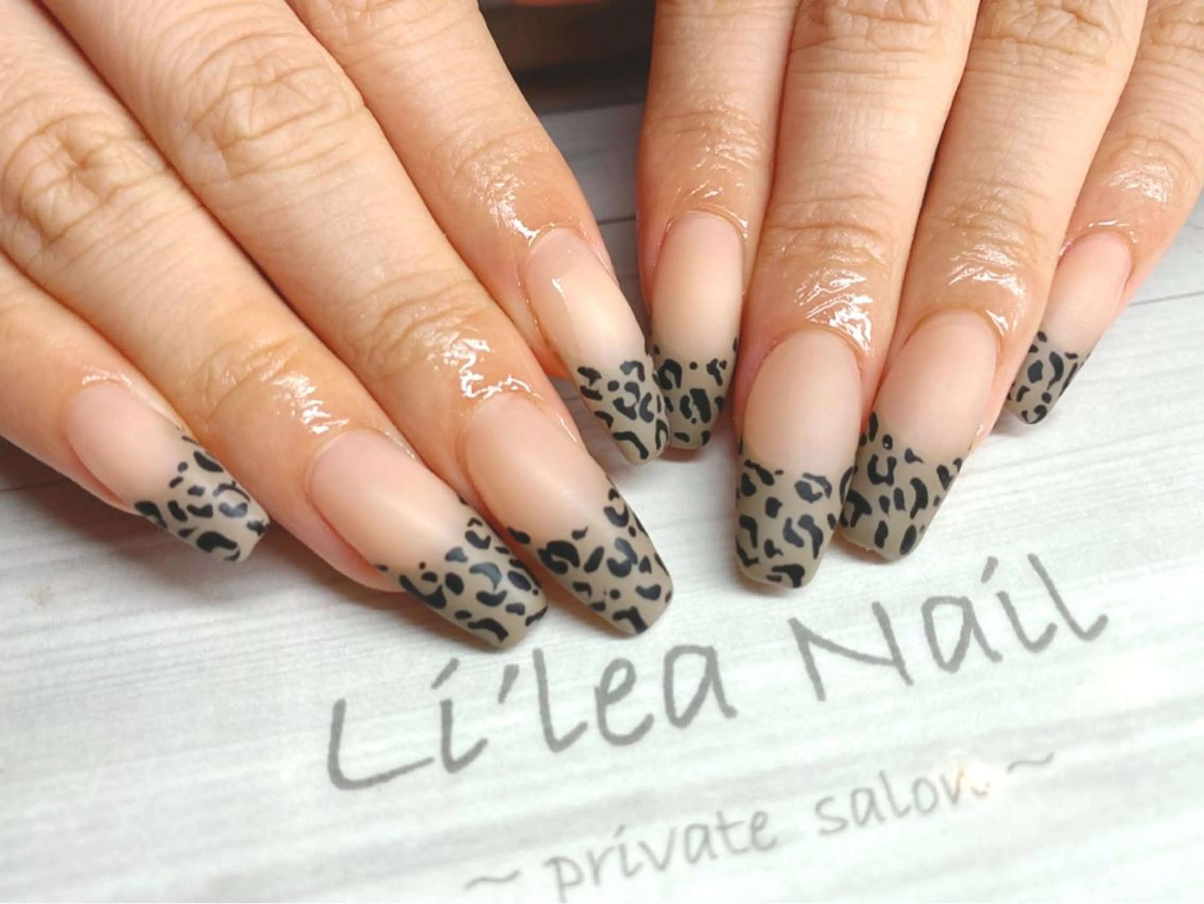 ネイル Li'leaNail AINAのネイルデザイン