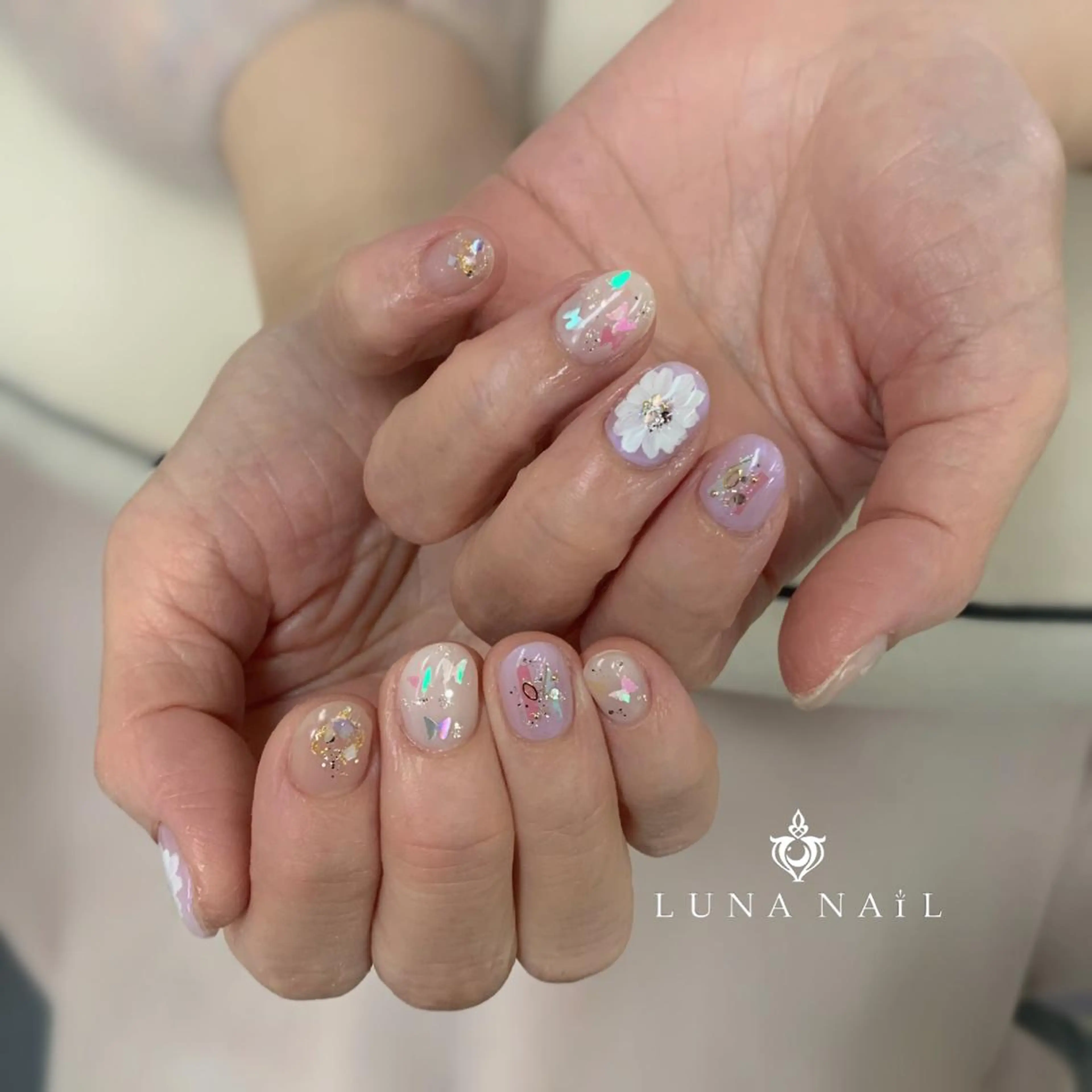 ネイル アトリエ　ミモザ所属・いまむら あかりのネイルデザイン