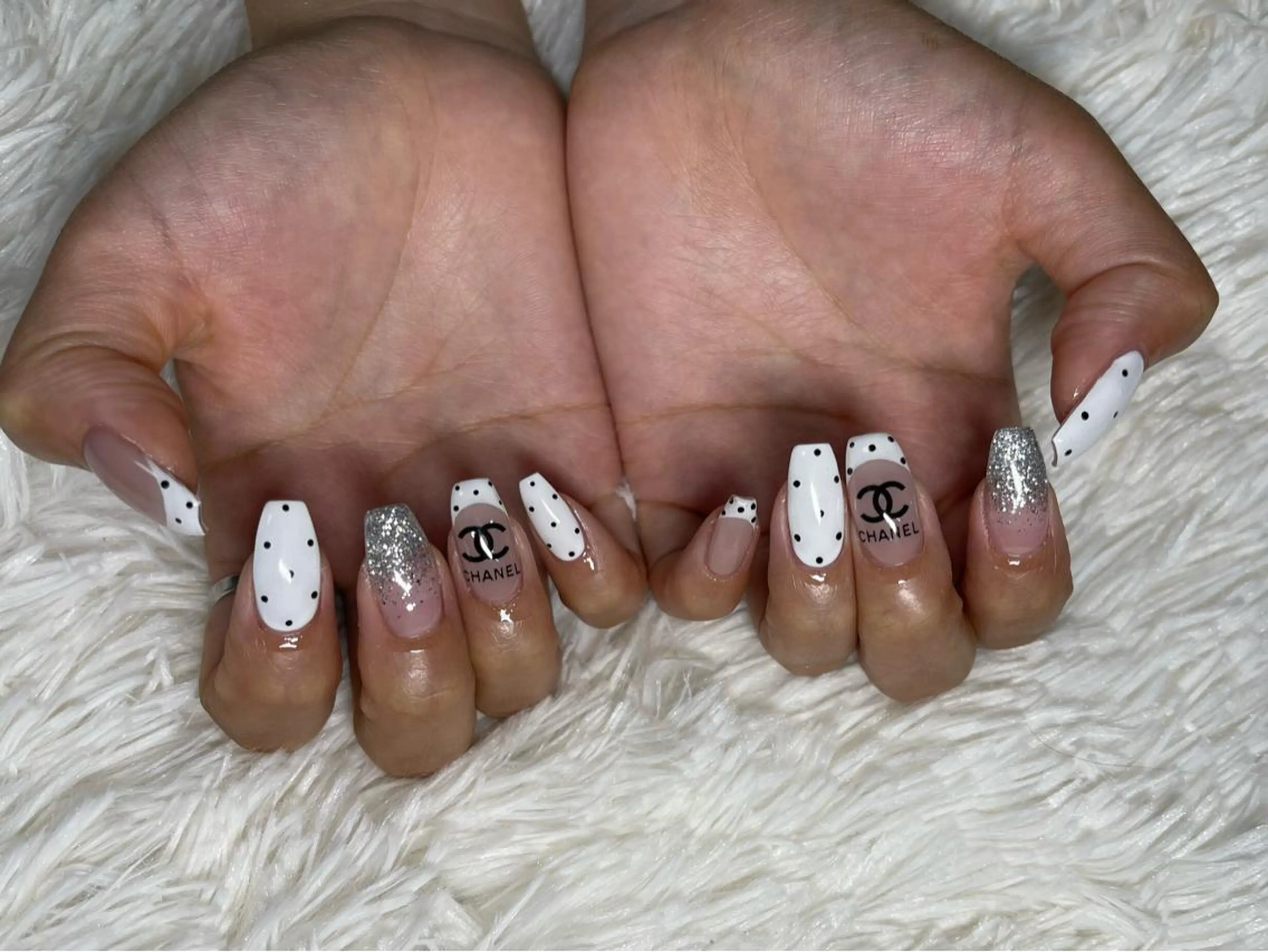 ネイル ハンドネイル R’s nailのエステ・リラクイメージ