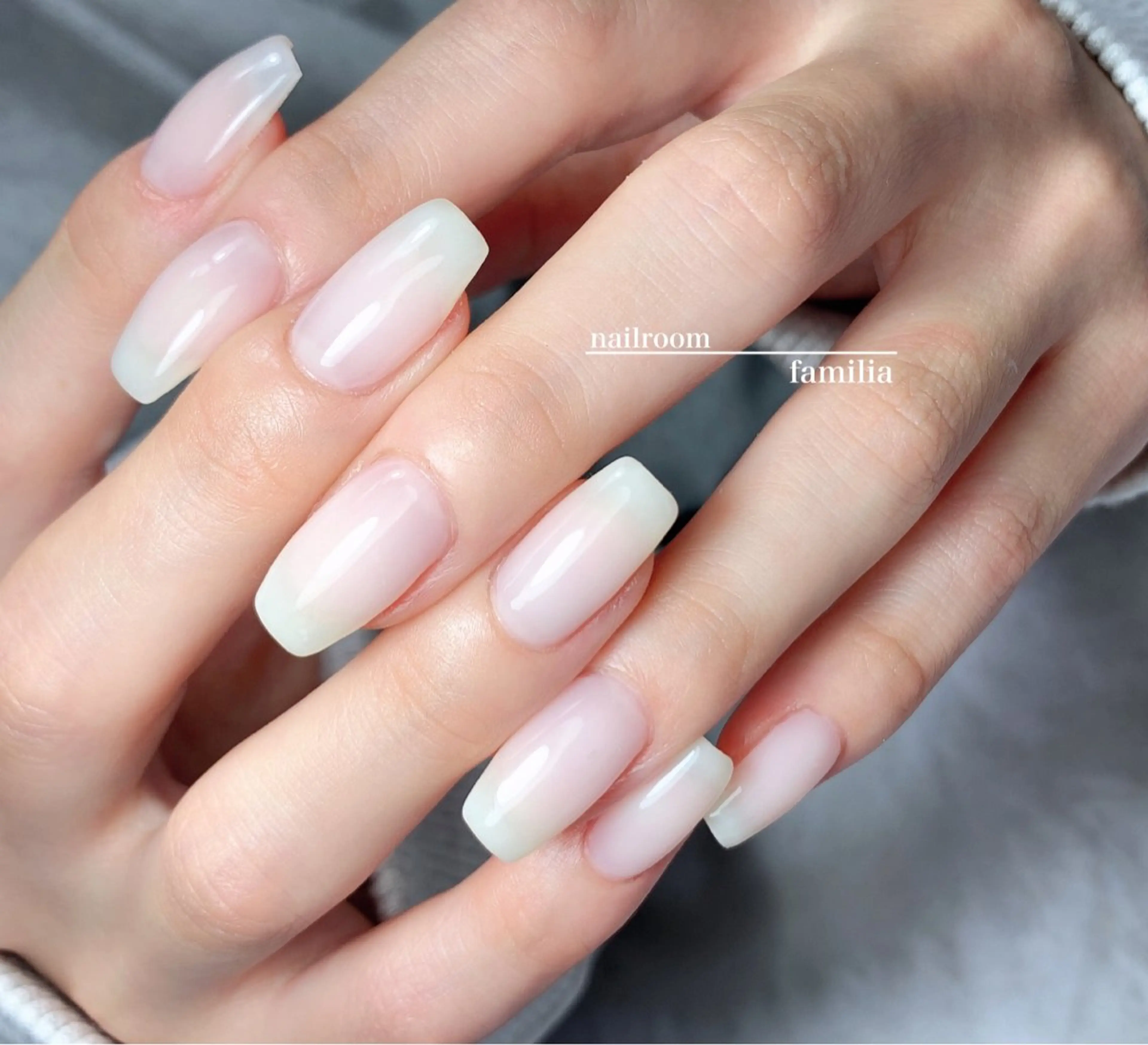 ネイル ハンドネイル -nailroom- familiaのネイルデザイン