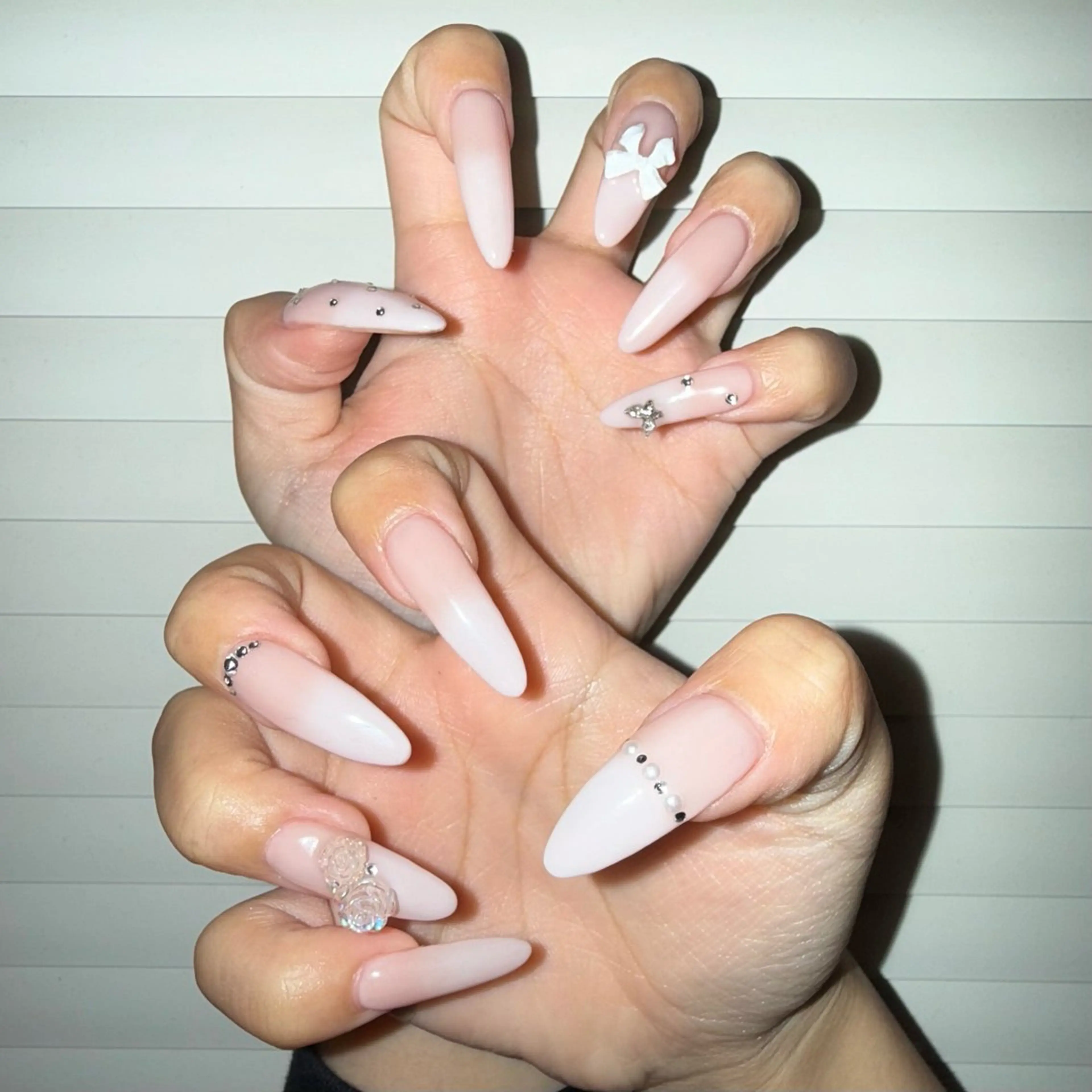 ネイル ハンドネイル 右田 里桜のネイルデザイン