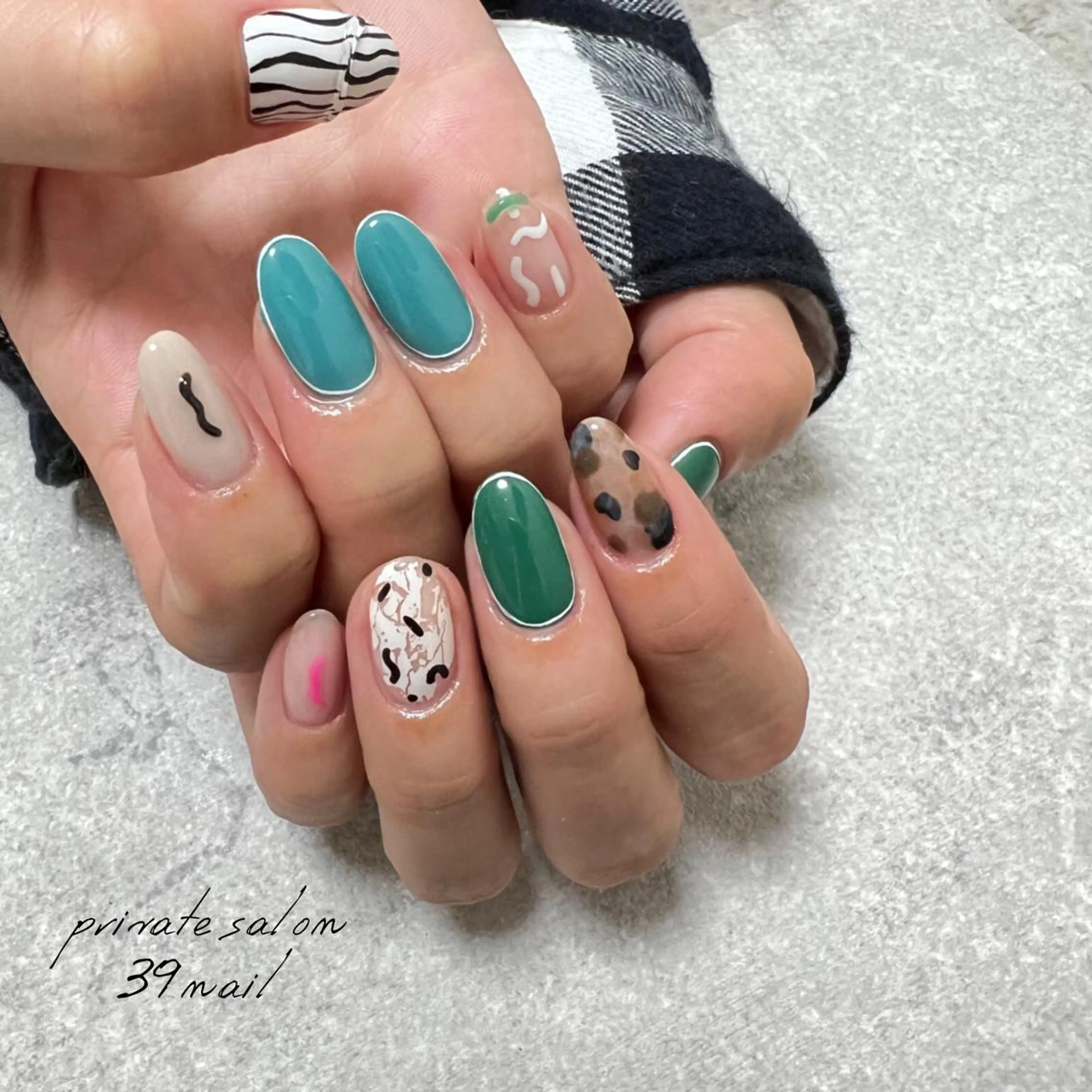 ミディアム ネイル ハンドネイル 京橋 【39nail】のネイルデザイン