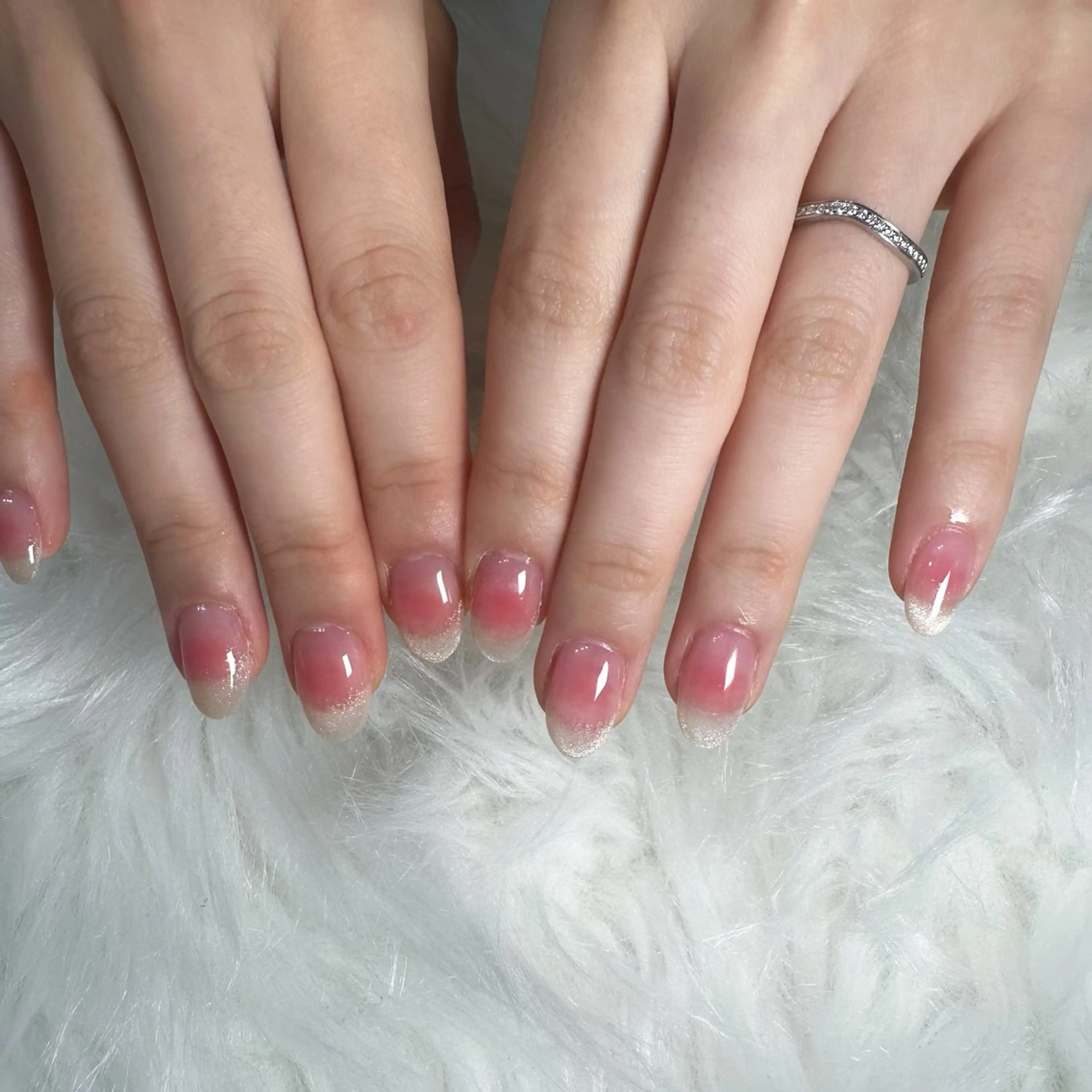 ネイル チークネイル グラデーション マグネットネイル nail&eye pang hinaのネイルデザイン