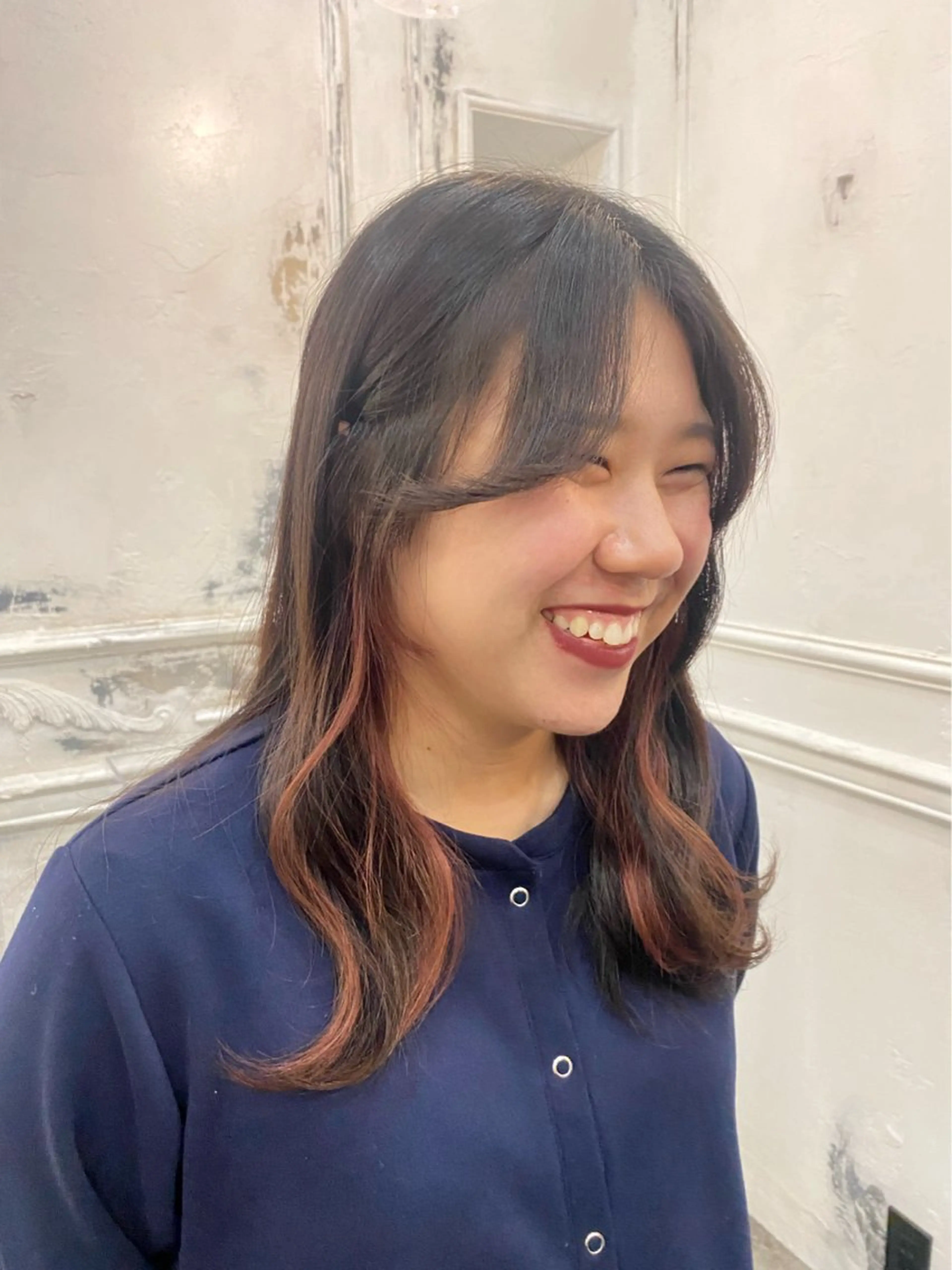 ミディアム comeghead 琴音のヘアスタイル