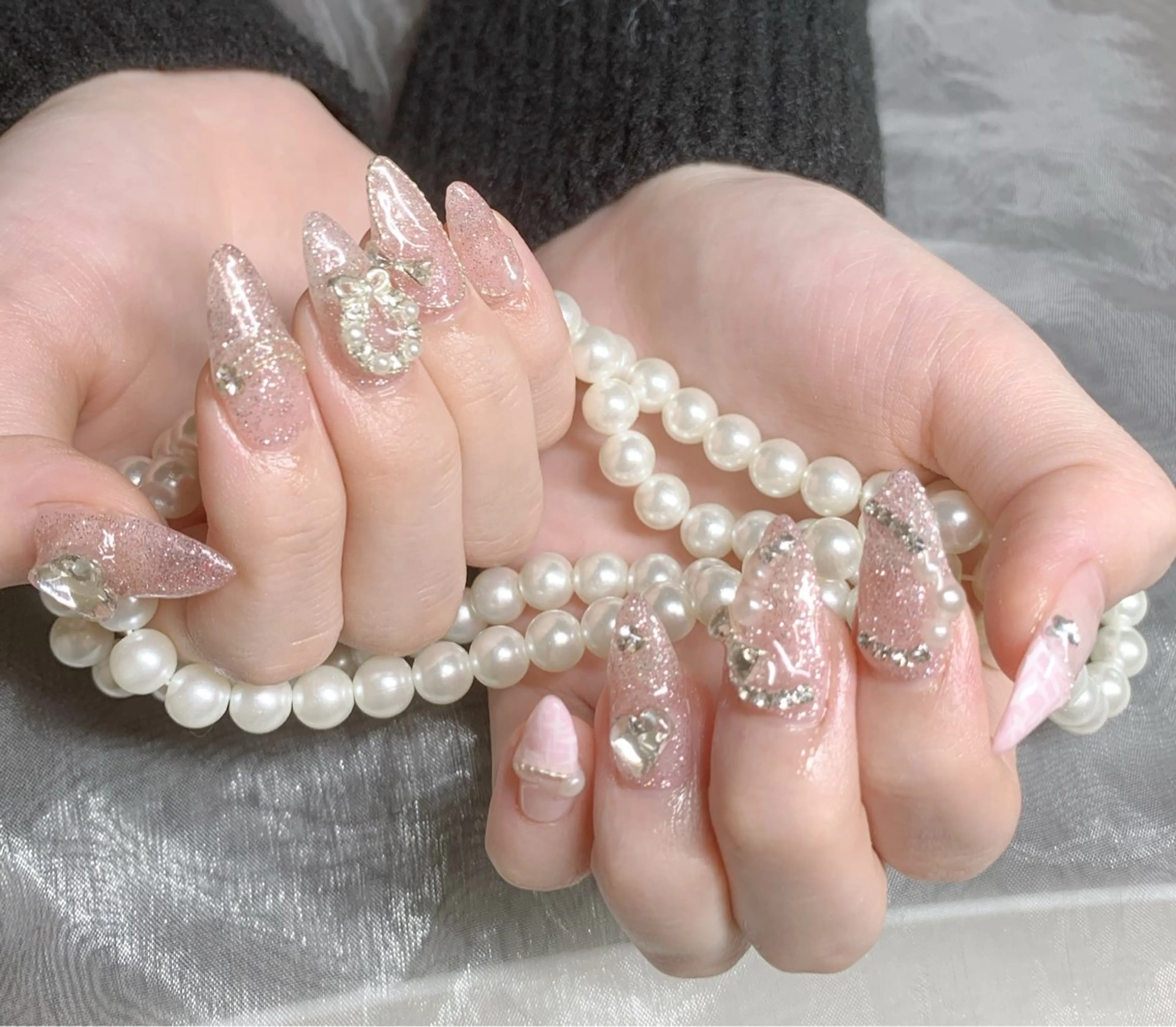 ネイル ハート 冬ネイル クリスマス ハンドネイル mira-cle大濱美容アカデミー所属・AI NAのネイルデザイン