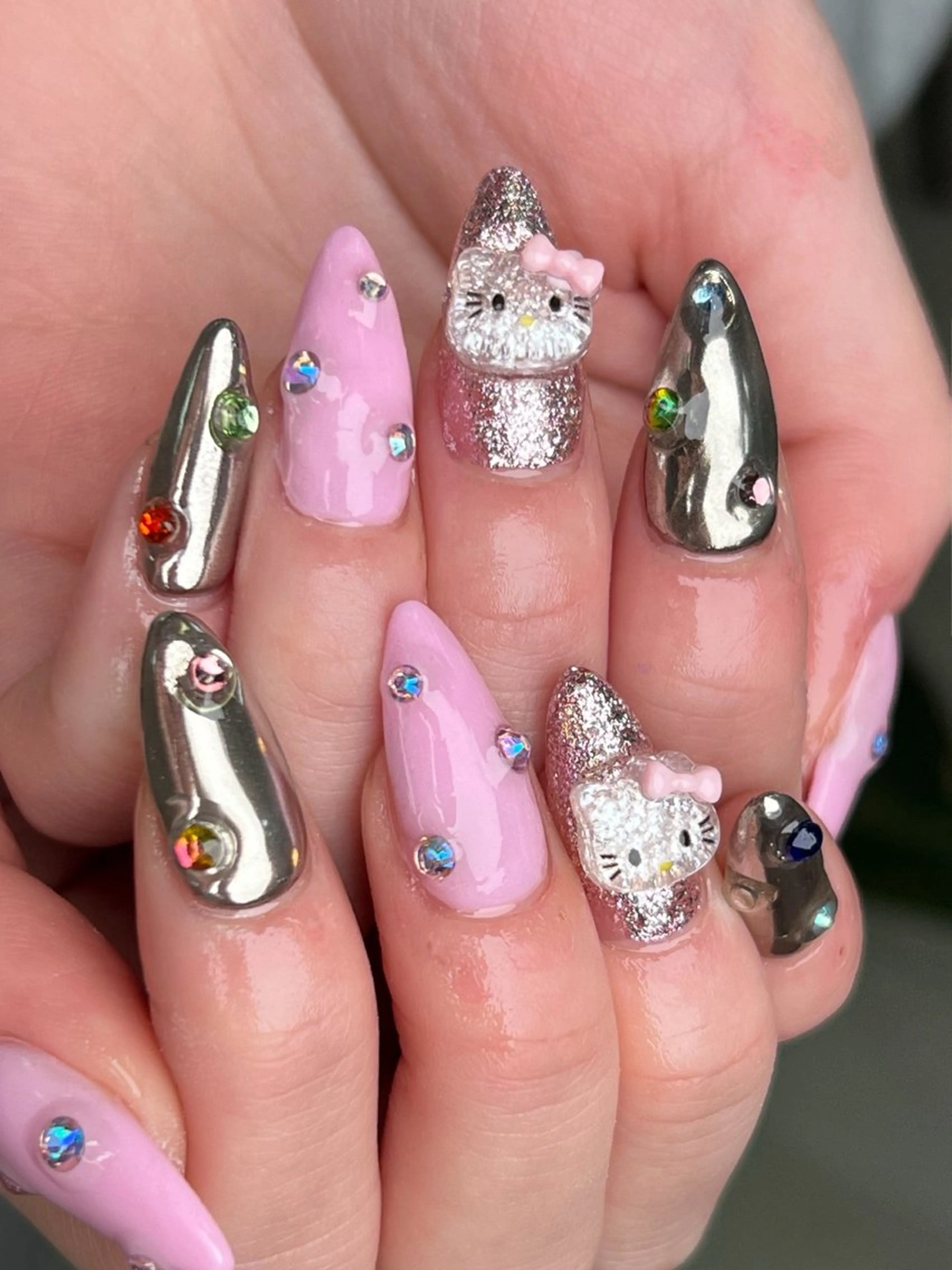 ネイル ジェルネイル キラキラネイル ロングネイル 持ち込み ワンカラーネイル Made By AIKAのネイルデザイン