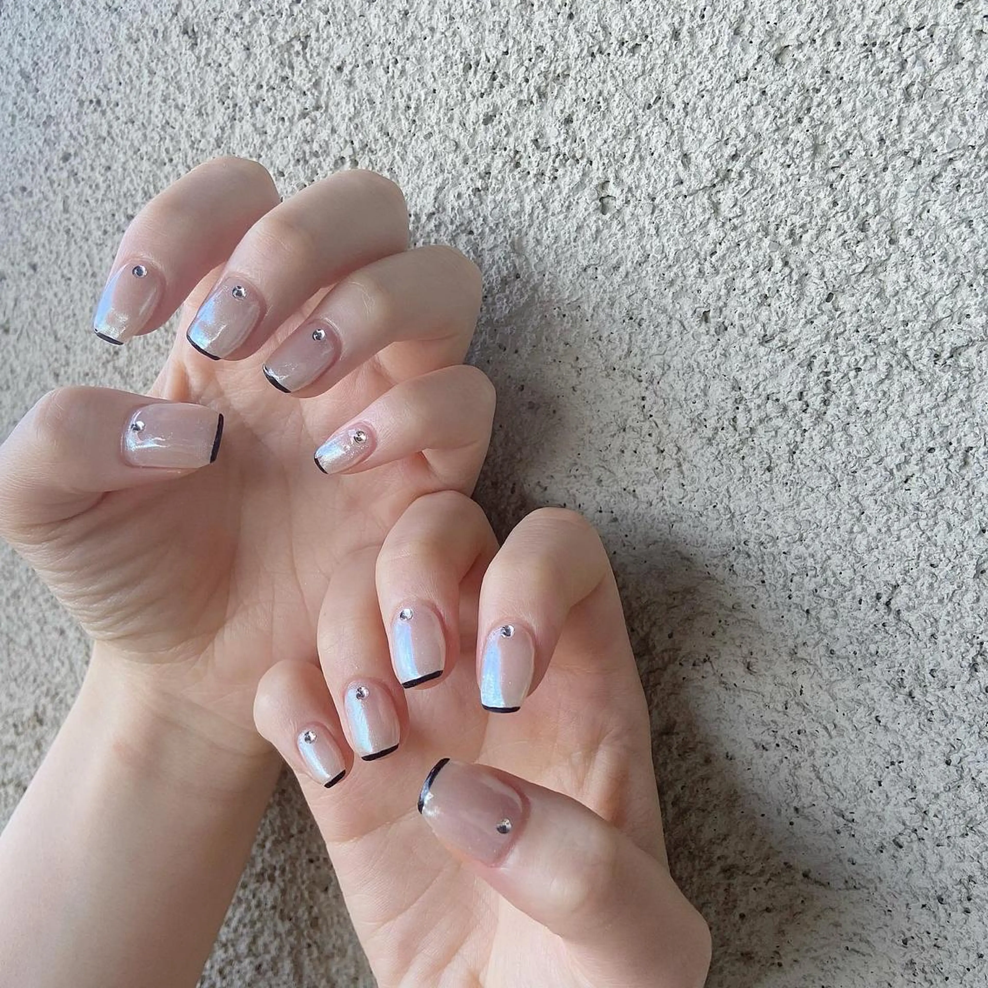 ネイル フレンチネイル ハンドネイル 𝕄𝕚𝕪𝕦🤍 自由が丘⌇パラジェルのネイルデザイン