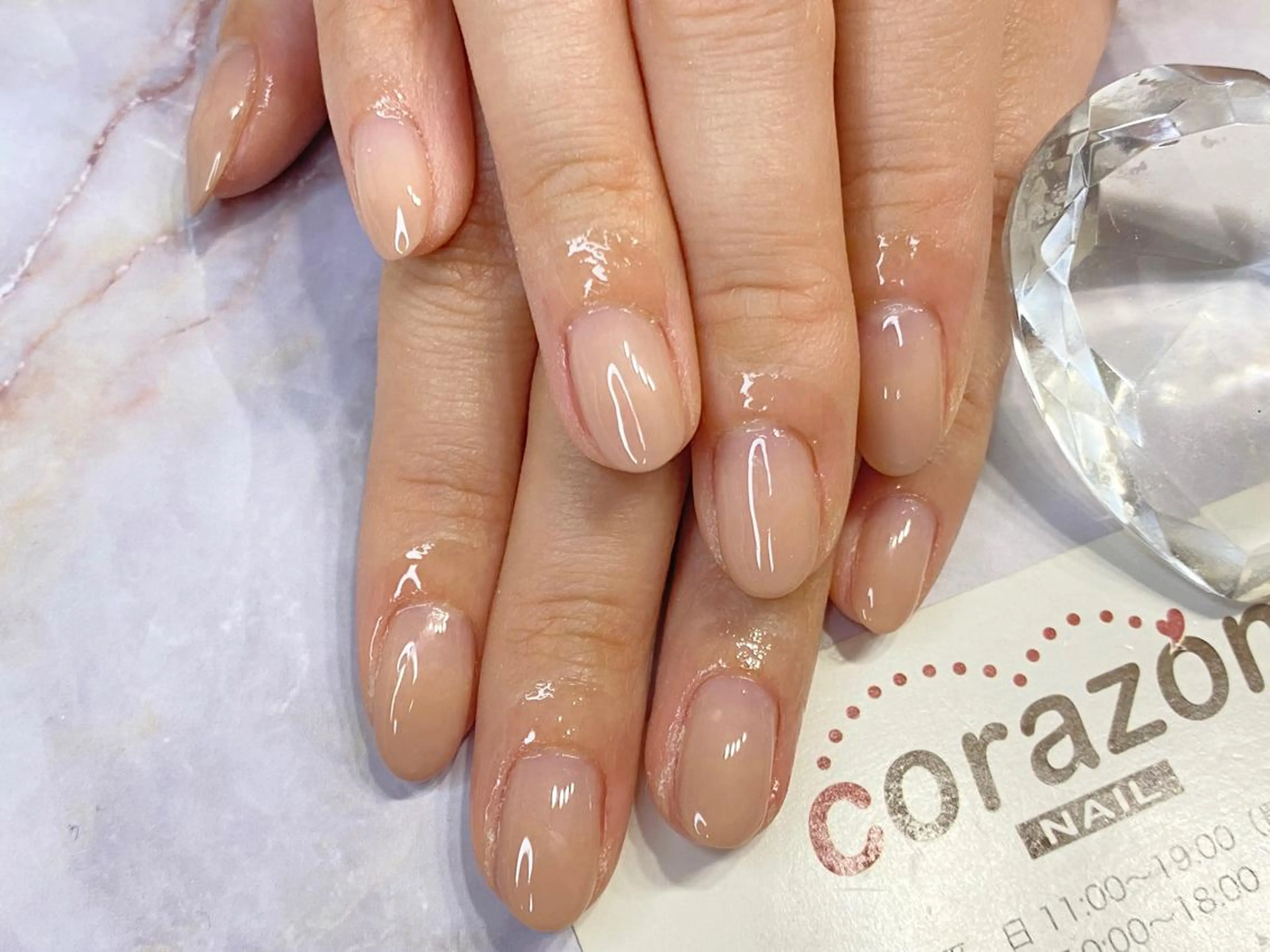 ネイル ジェルネイル グラデーション ハンドネイル corazon所属・ネイリスト aicoのネイルデザイン