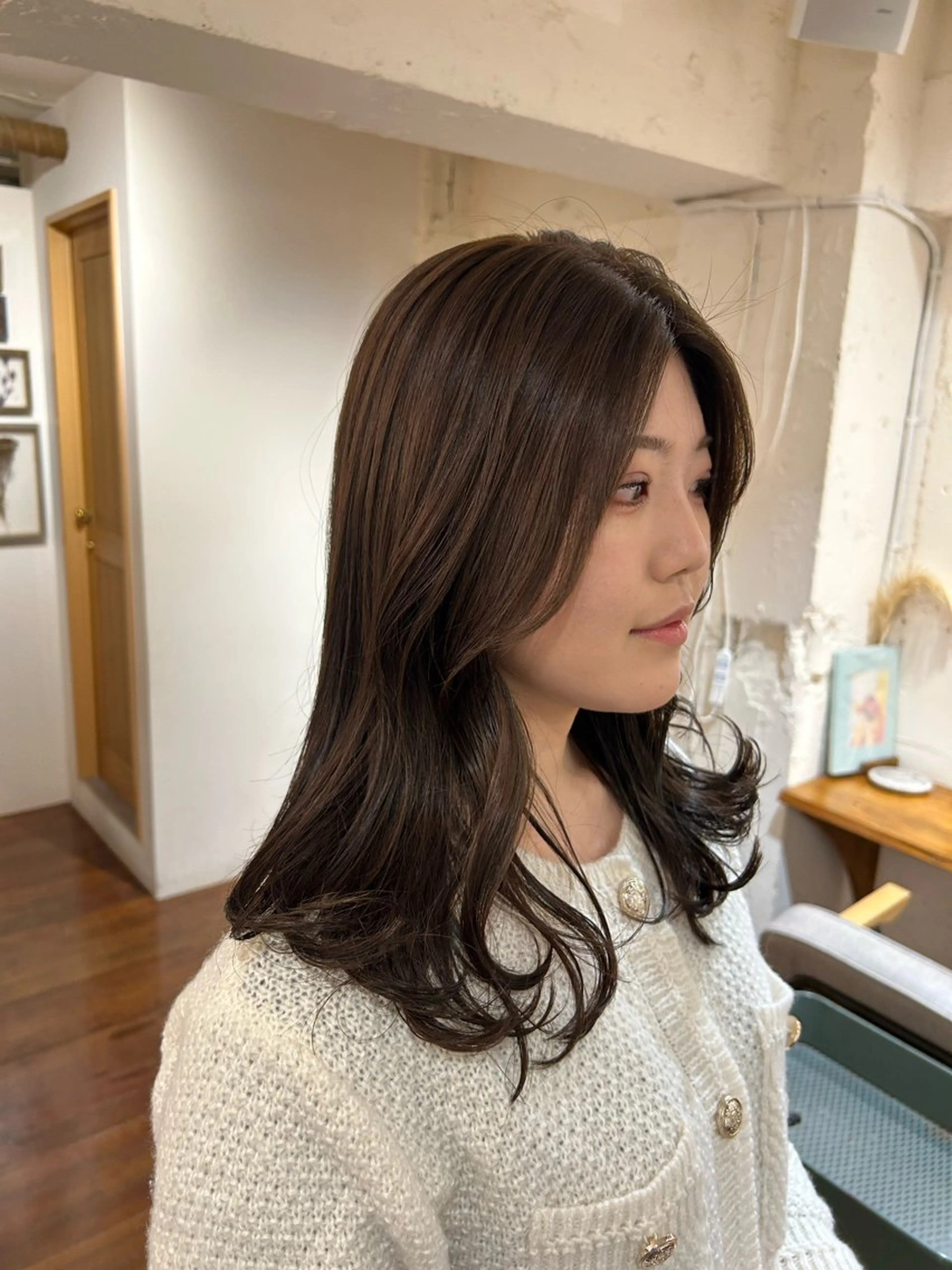 セミロング カラー ブラウンカラー オリーブブラウン UNU【ユヌ】所属・＊UNU＊ RICOのヘアスタイル