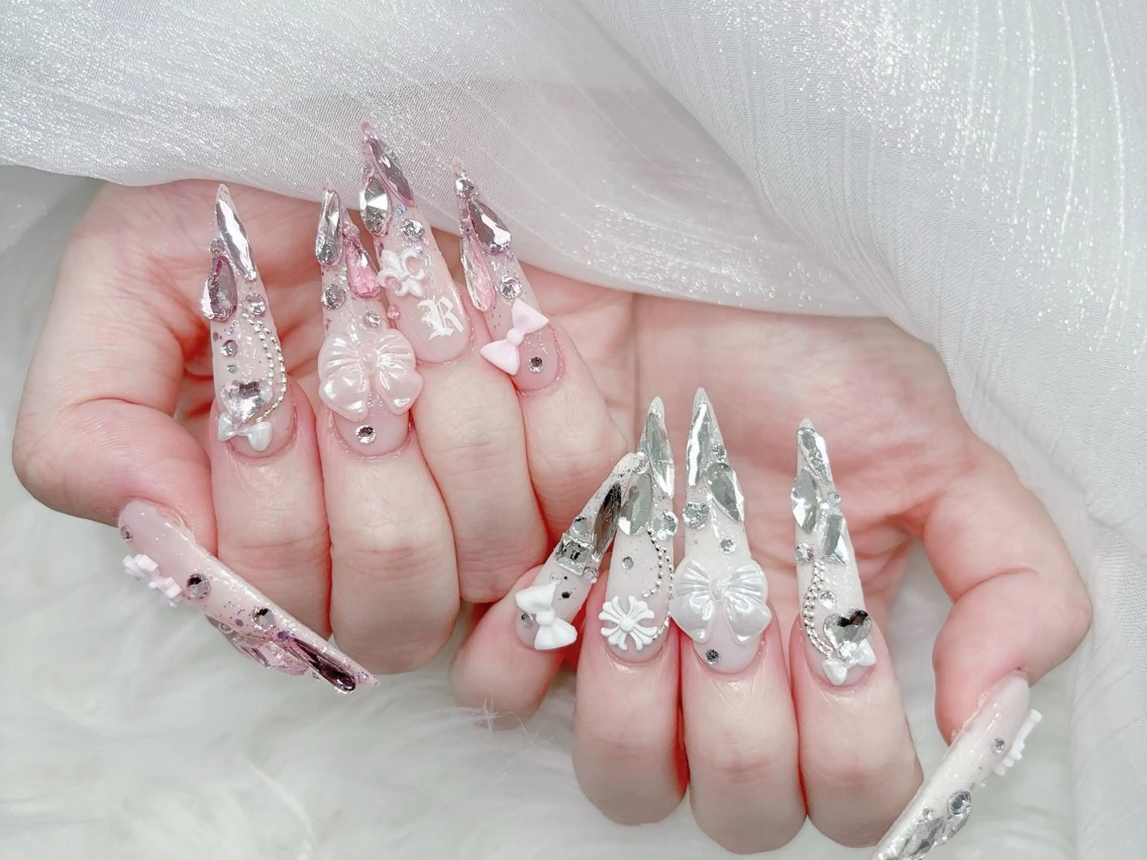 ネイル 成人式 マグネットネイル 大理石ネイル(マーブル) リボン 夏ネイル ハンドネイル MoMoA Nail ネイル長さ出し専門店のネイルデザイン