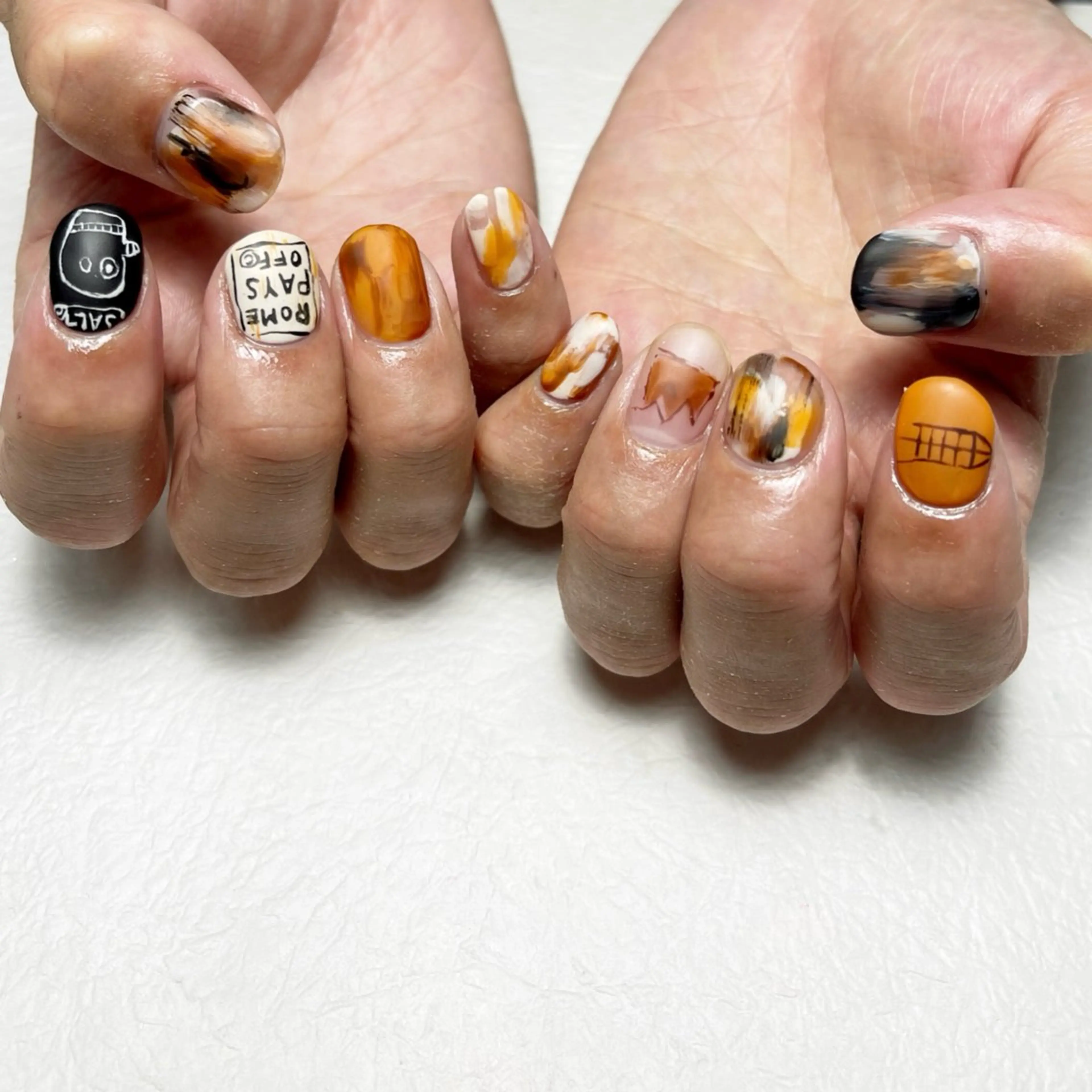 ネイル アートネイル フットネイル ジェルネイル キラキラネイル 韓国ネイル ハンドネイル Y nail なんば堀江店のネイルデザイン