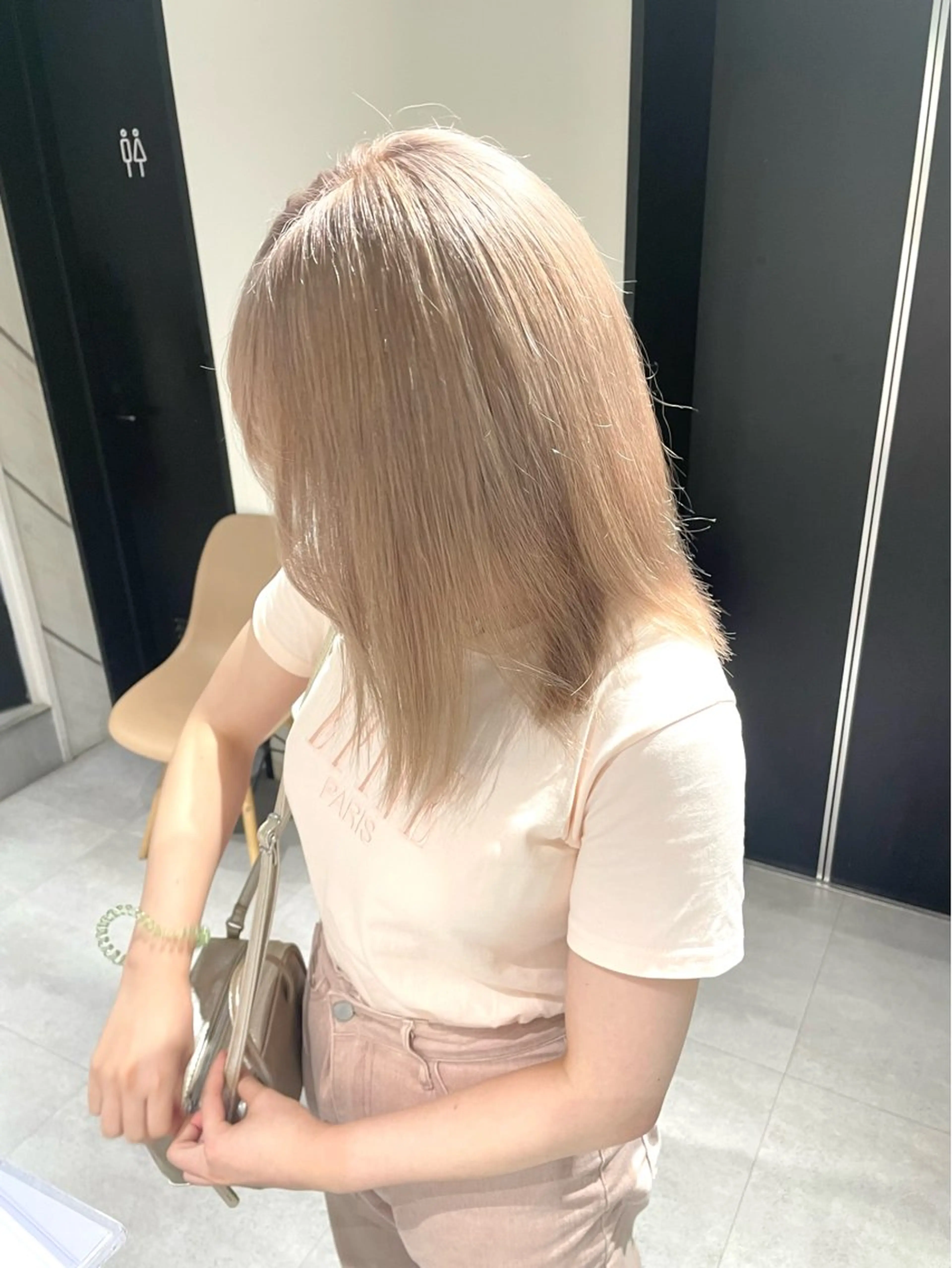 ショート カラー ヘアカラー fuka/梅田/ ミルクティーベージュのヘアスタイル