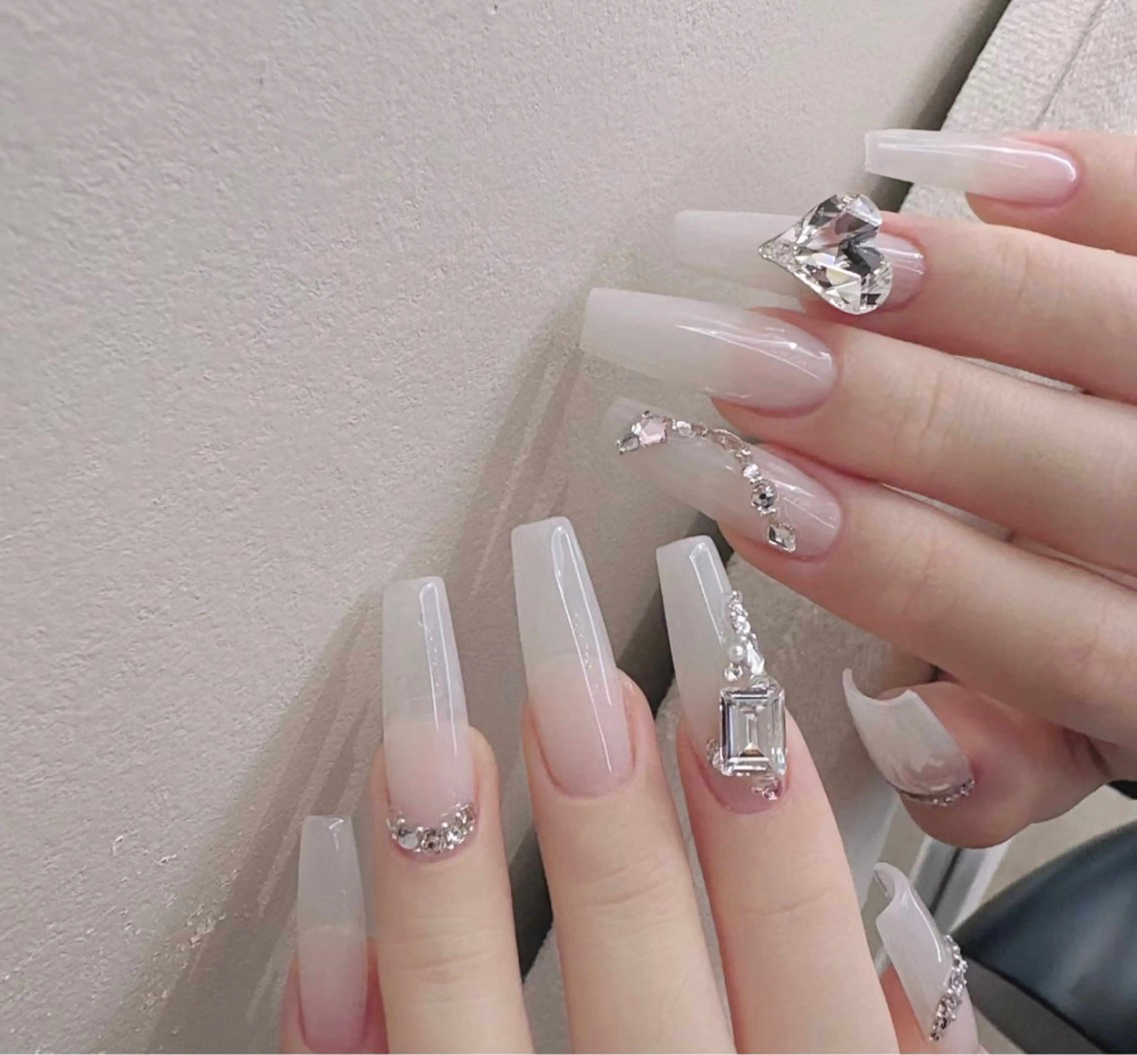 ネイル ハンドネイル D-BEAUTY Nailsalonのネイルデザイン