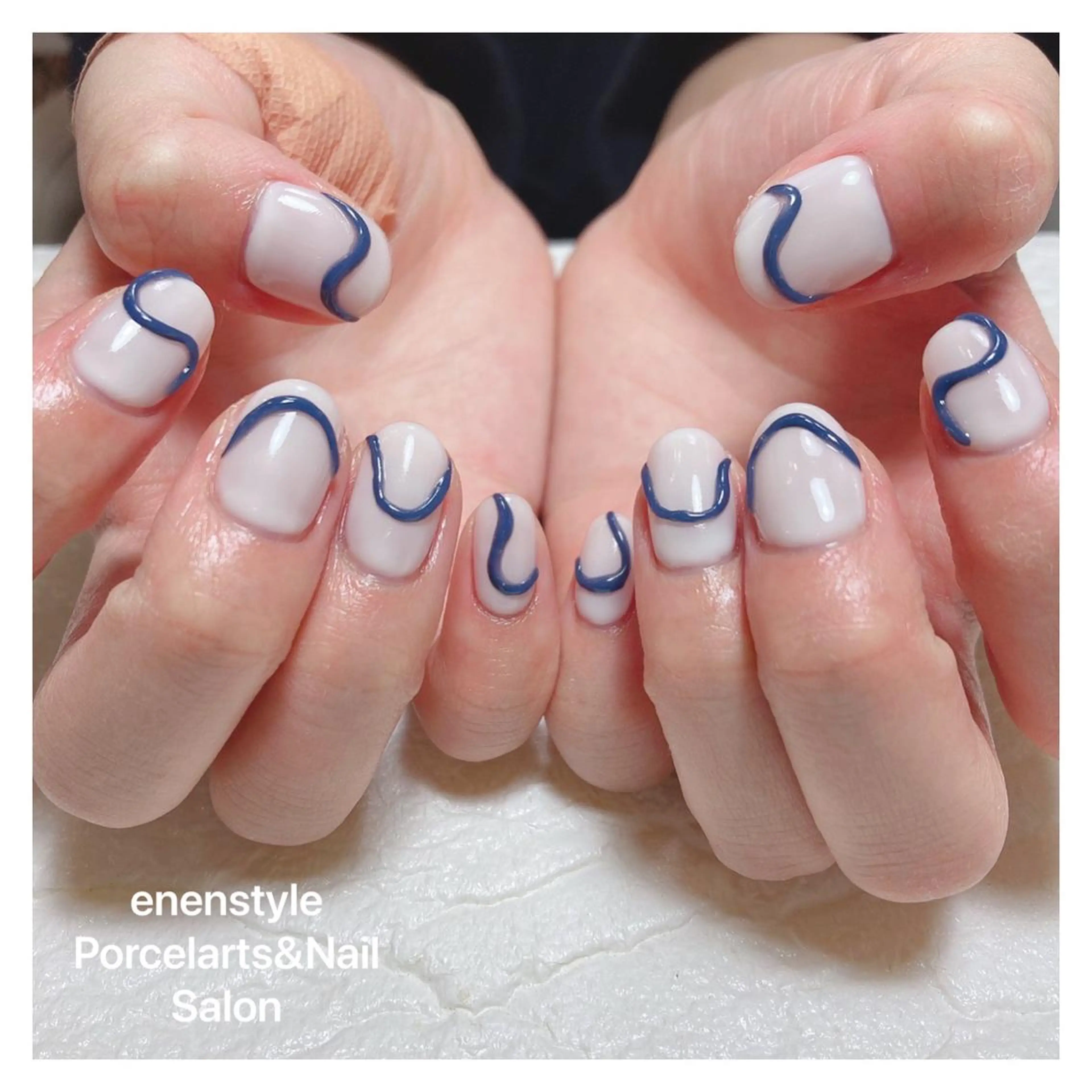 ミディアム ネイル 👑enen style👑のネイルデザイン