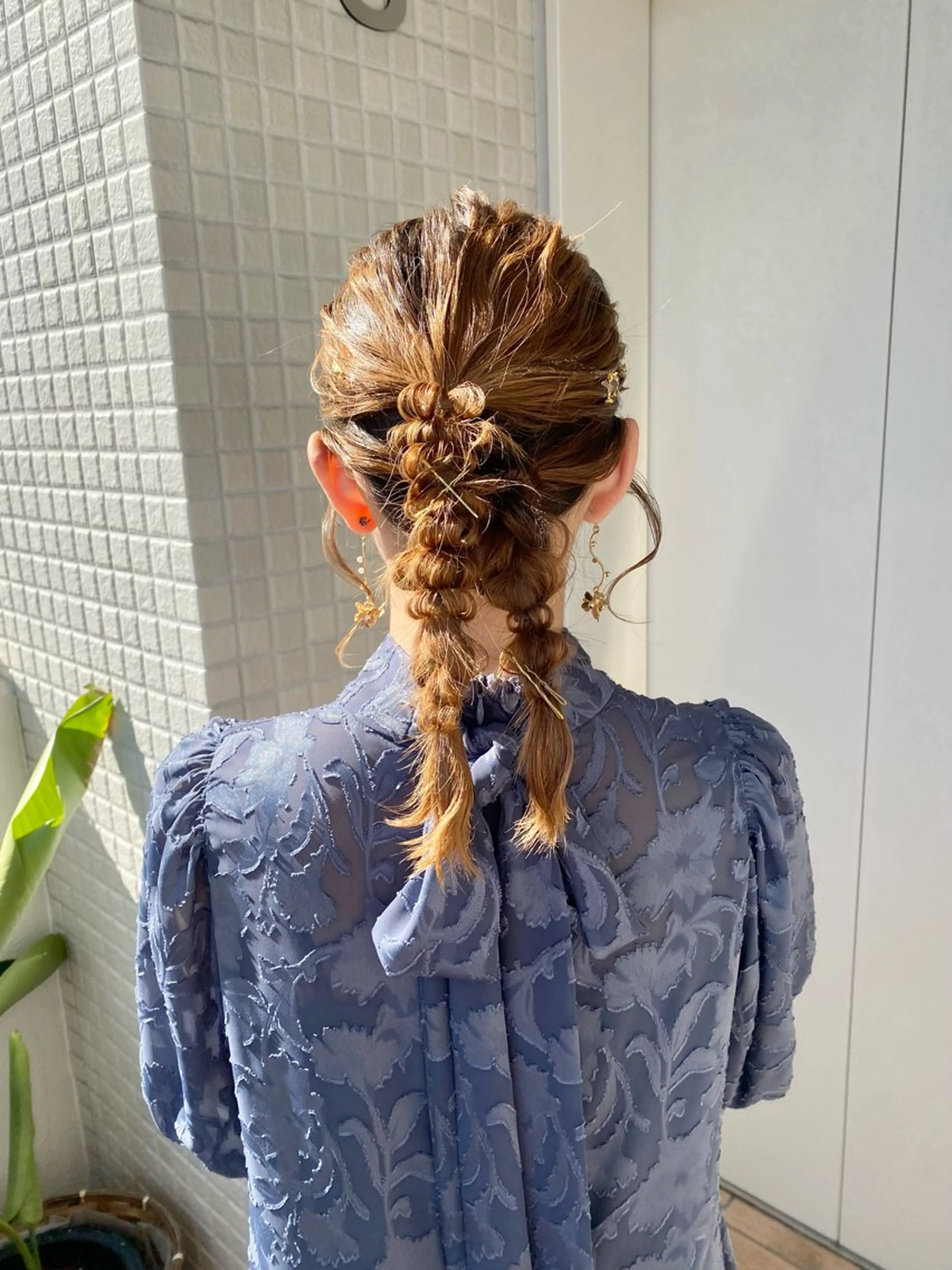 ヘアアレンジ 透けるベージュ/ 艶カラー♡のヘアスタイル