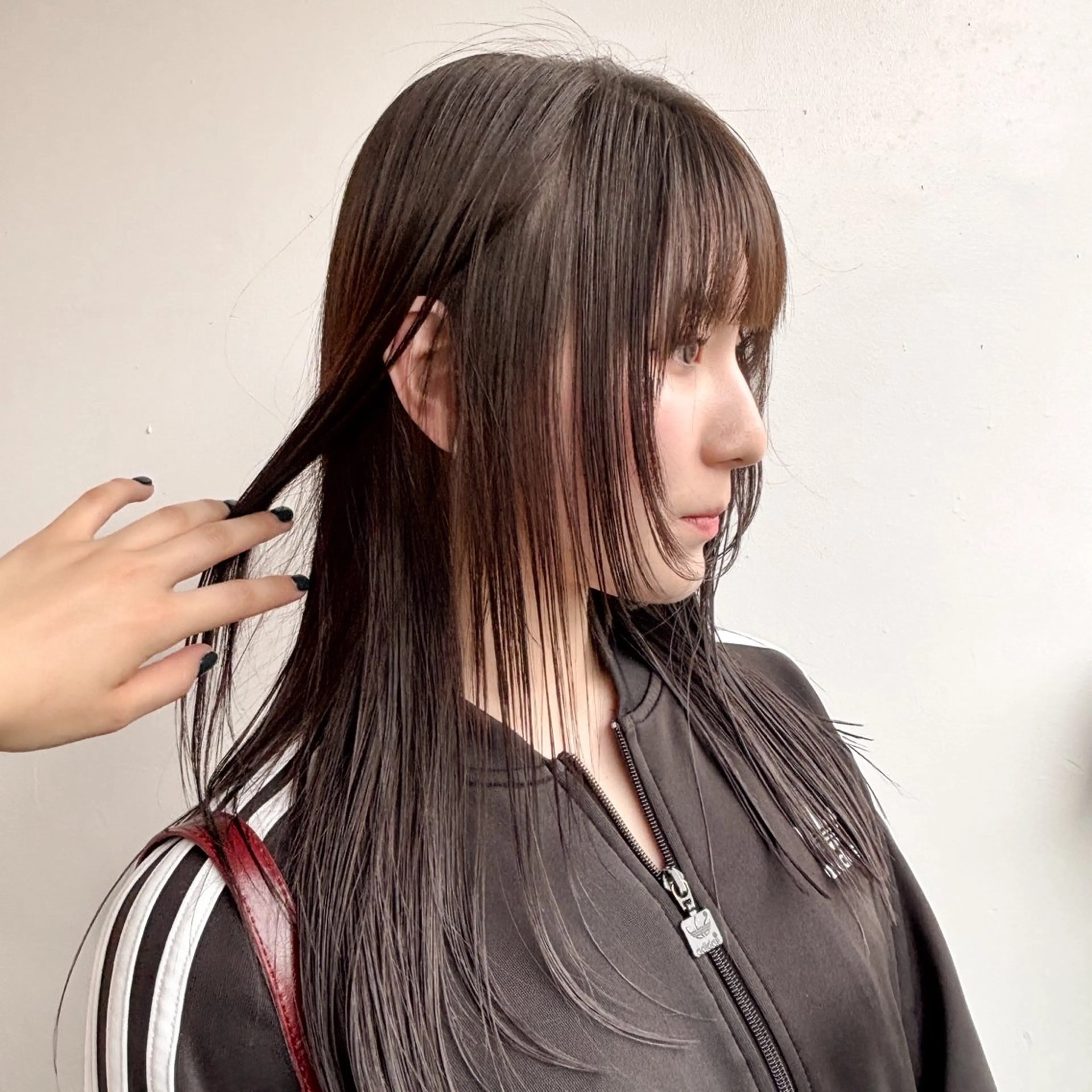 ロング カラー ブラウンカラー レイヤーカット シャギー 艶カラー🫧 猿渡 響のヘアスタイル