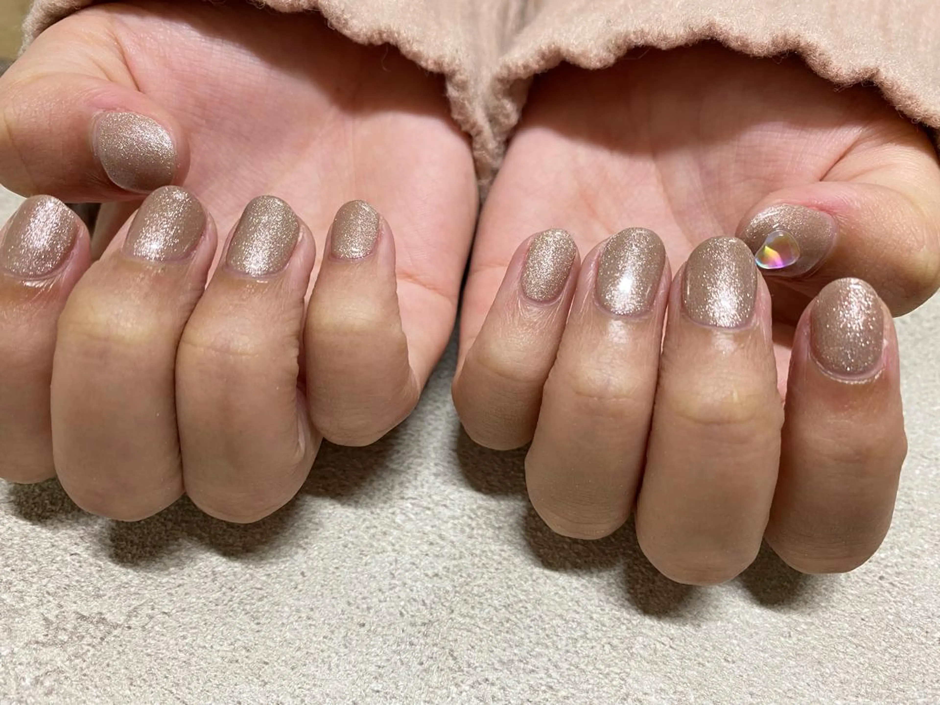 ネイル ハート マグネットネイル ハンドネイル Mogu nail 二子玉川のネイルデザイン