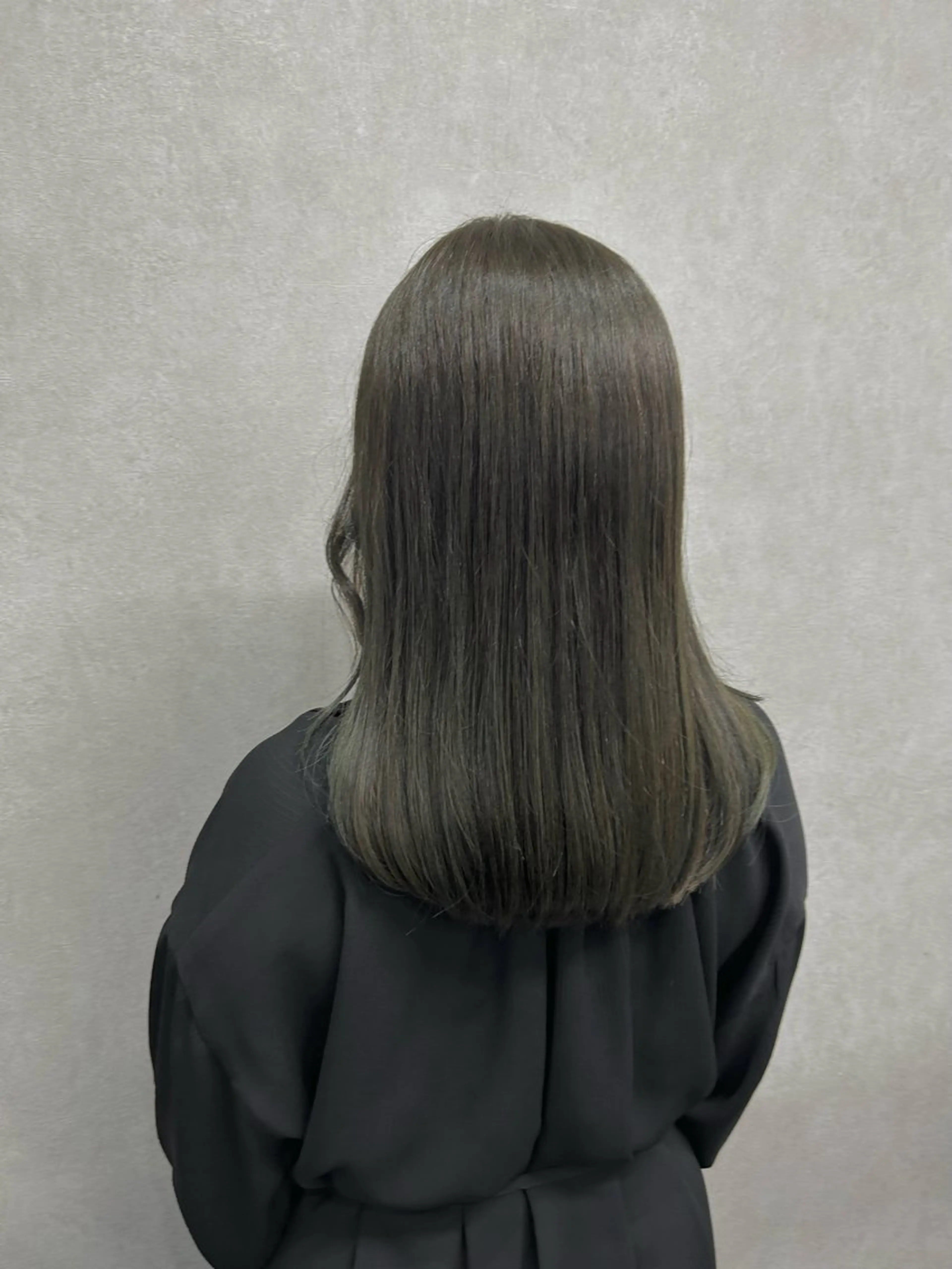 セミロング BUBBLES久米川店【バブルス】所属・i 🐈‍⬛🫧のヘアスタイル