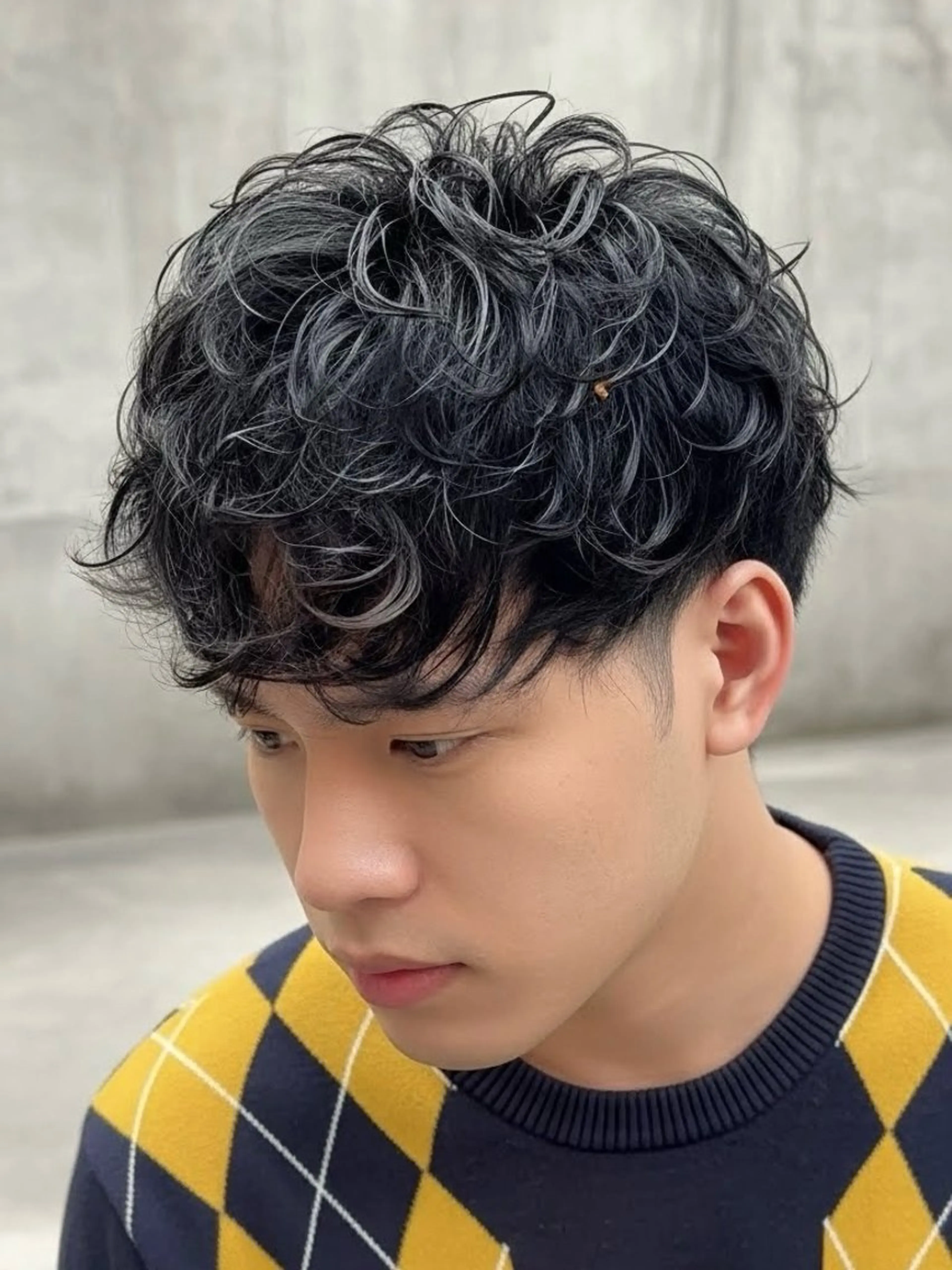 ミディアム パーマ メンズ ミディアムパーマ メンズパーマ ニュアンスパーマ カット パーマ トリートメント 🔮メンズ縮毛矯正 毛流れパーマ💎竹永のヘアスタイル