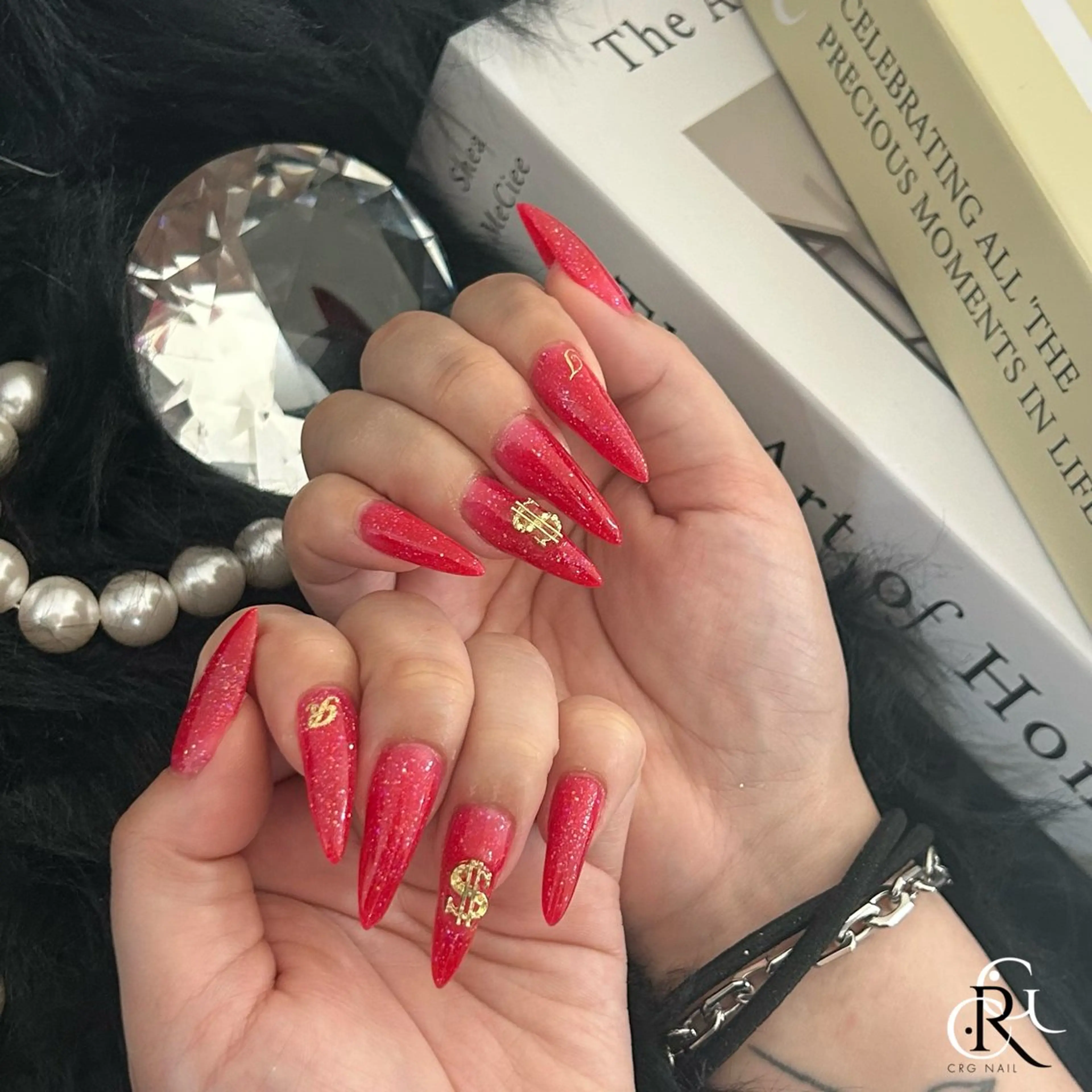 ロング ハンドネイル CRGNAIL RENAのネイルデザイン