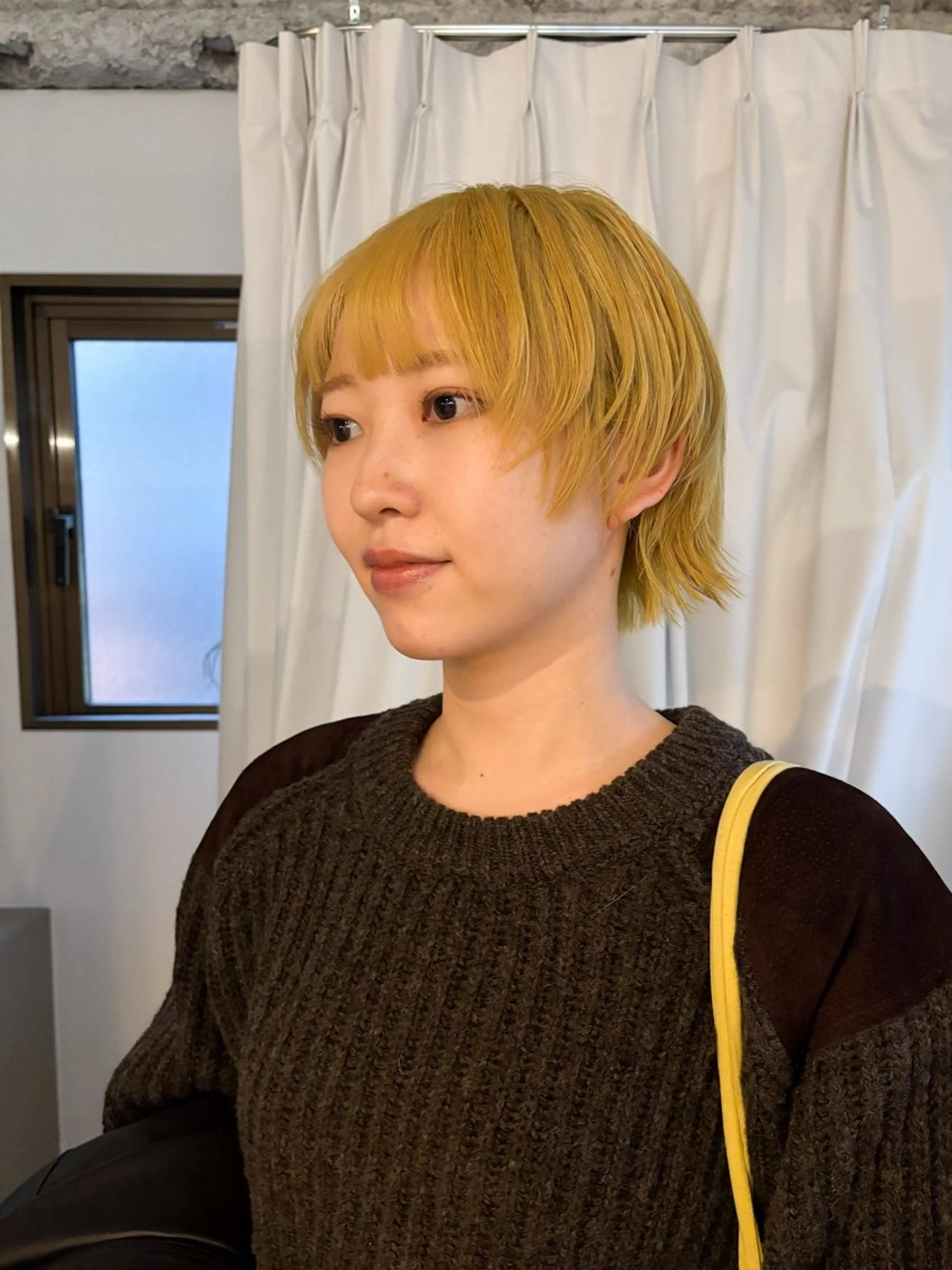 ショート カラー ボブレイヤー イエローカラー ボブ レイヤーカット カット ヘアカラー Takuma Suzuki中目黒のヘアスタイル