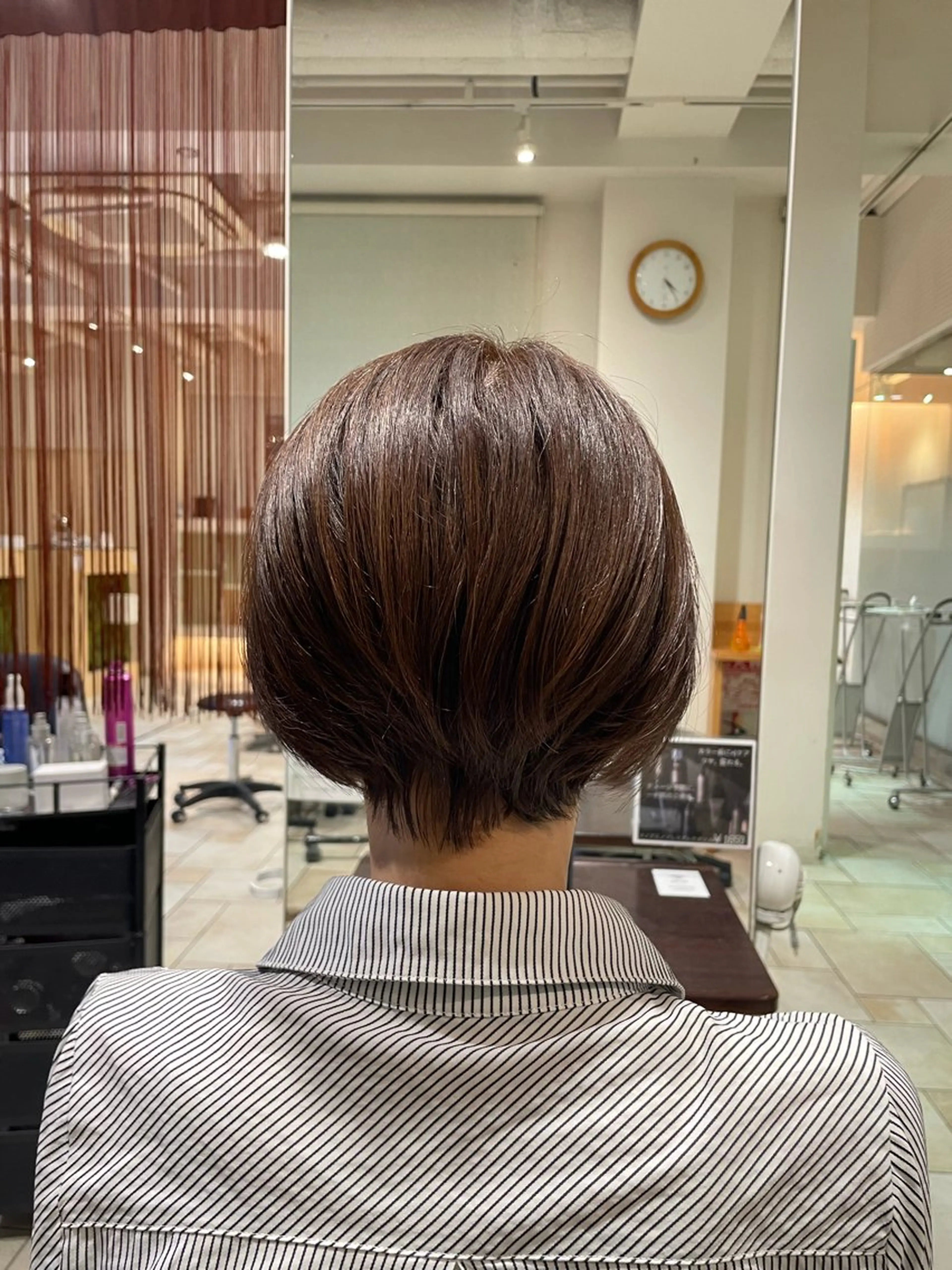 ショート 斧 海音のヘアスタイル