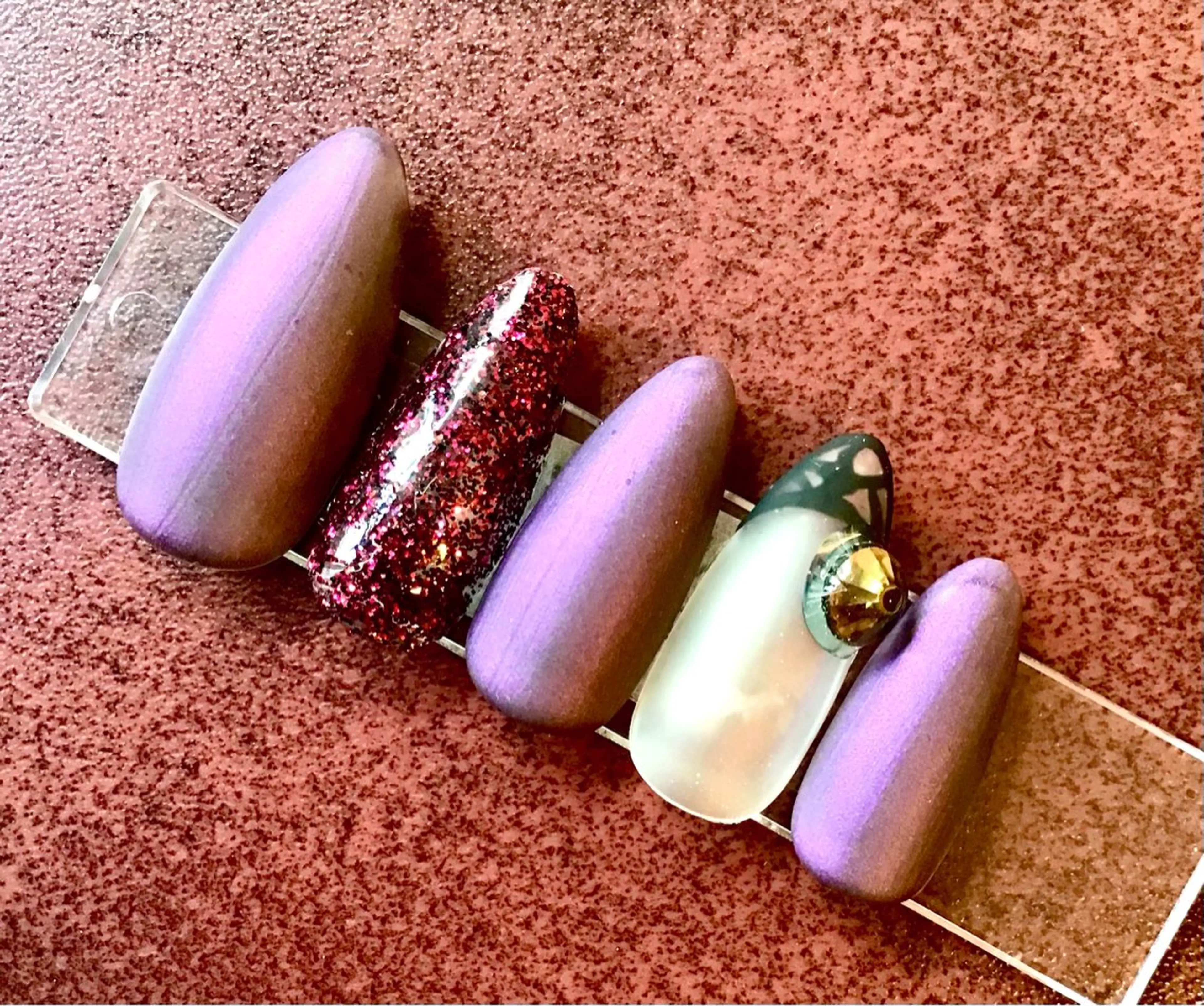 ネイル Roger 舞のネイルデザイン