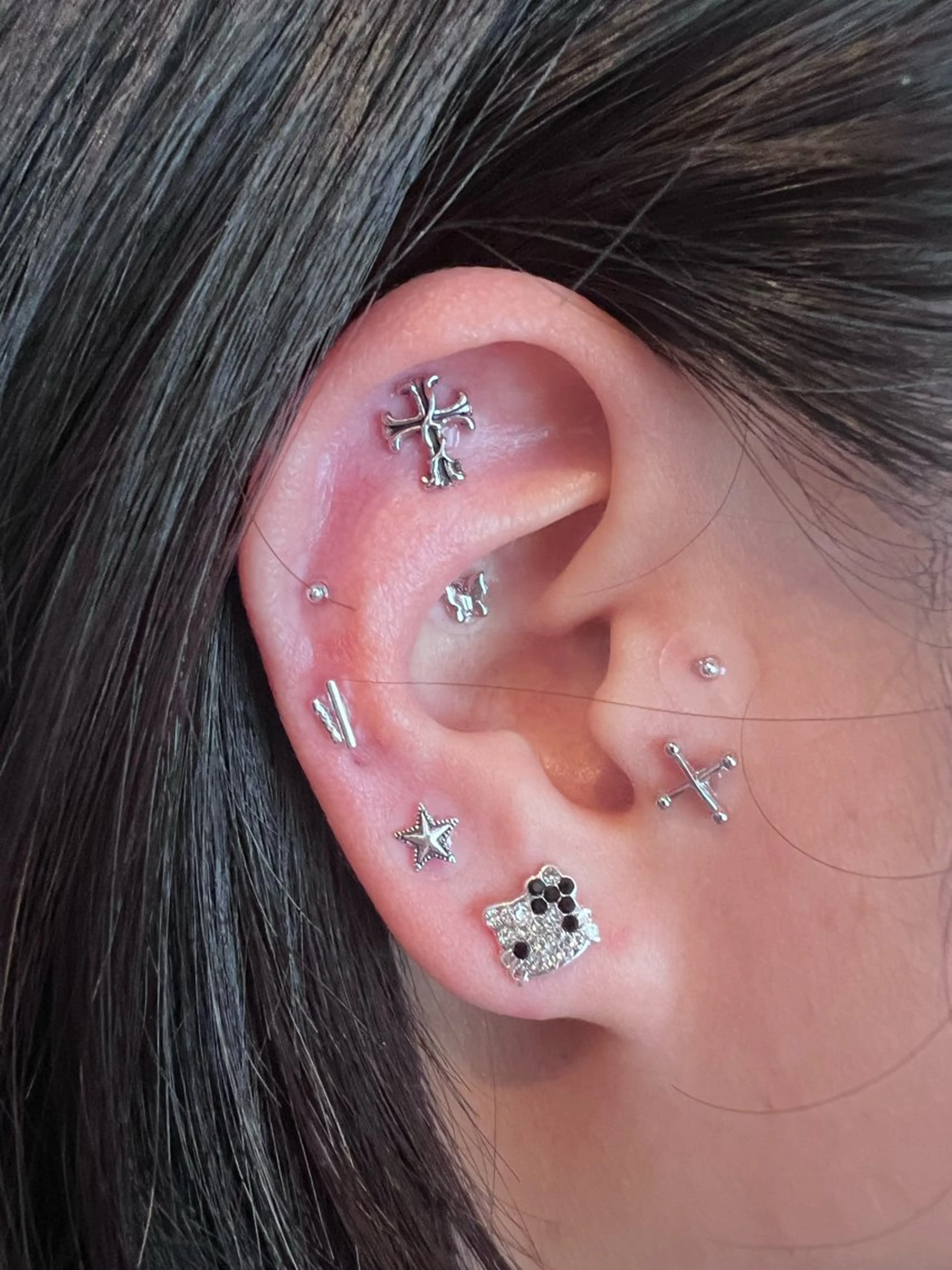 耳つぼジュエリー16パーツの写真
