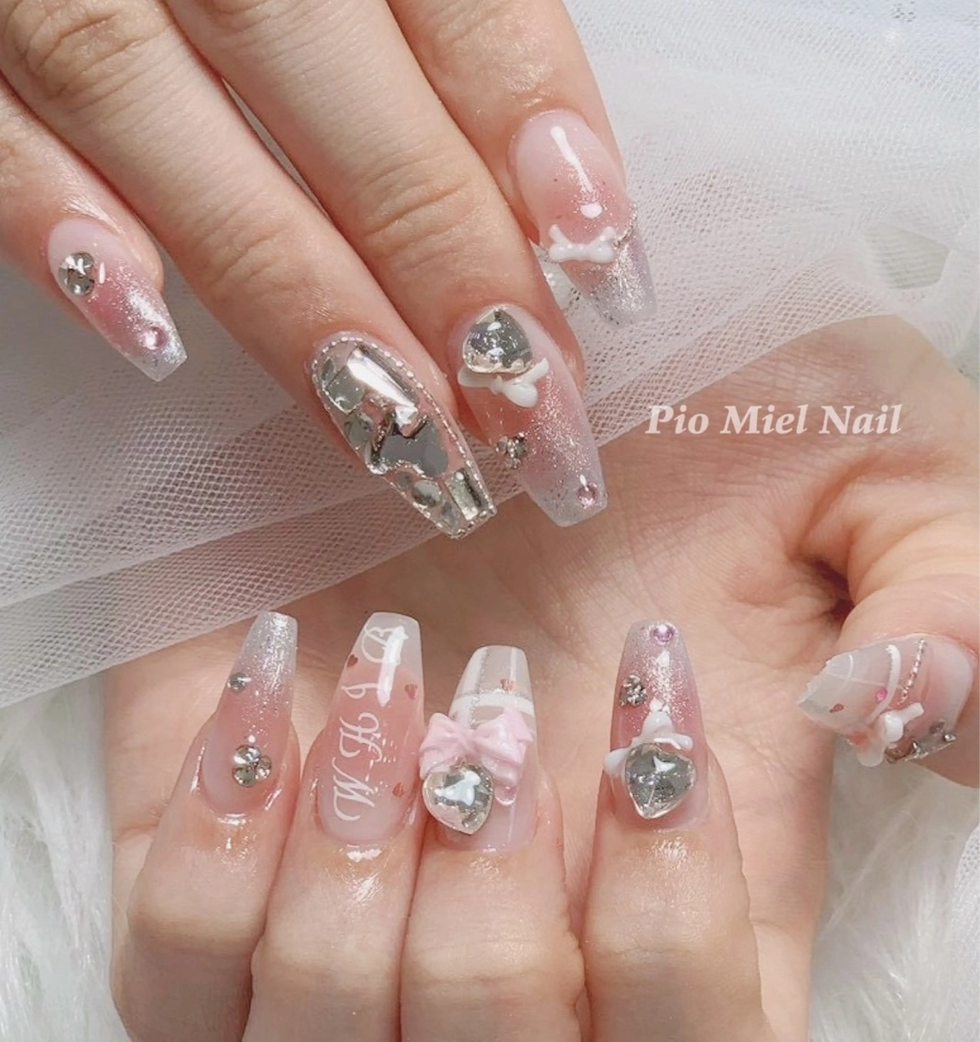 ネイル ハンドネイル HANA 長さだしのネイルデザイン