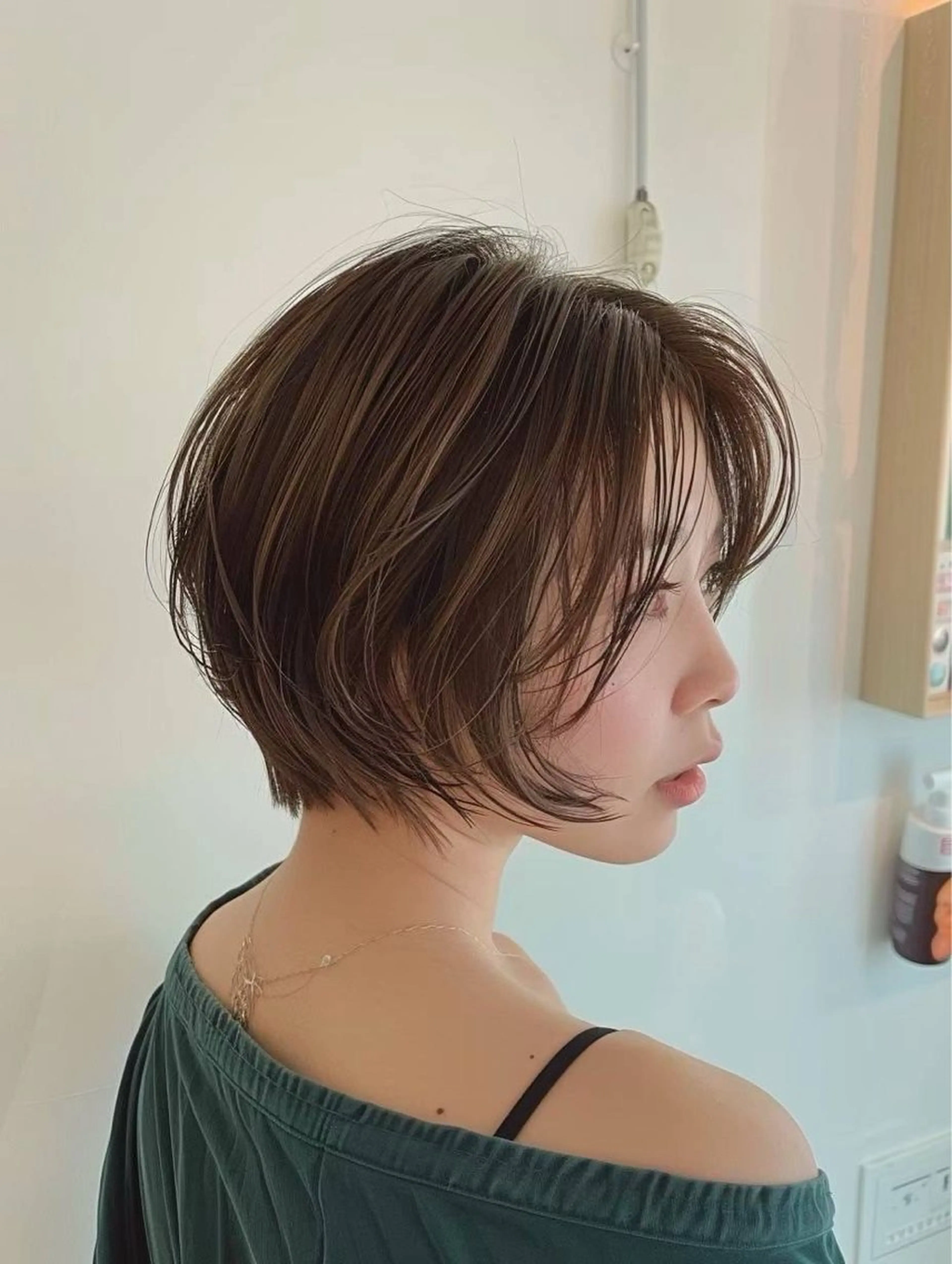 ショート ブリーチなしWカラー 縮毛矯正・清水天空のヘアスタイル