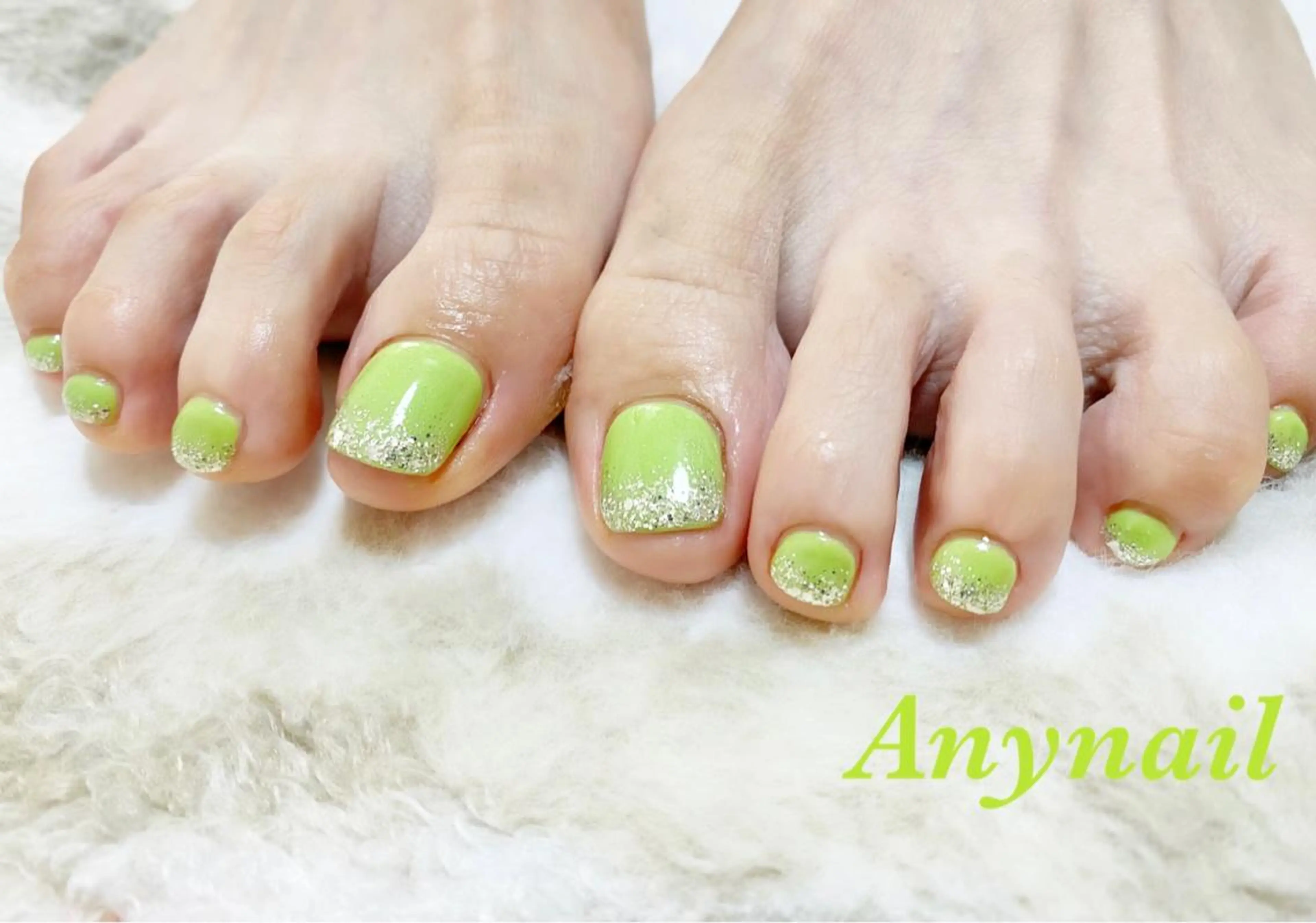 ネイル ブルー フットネイル ラメ(グリッター) ピスタチオネイル フットネイル 岩澤 恵子のネイルデザイン