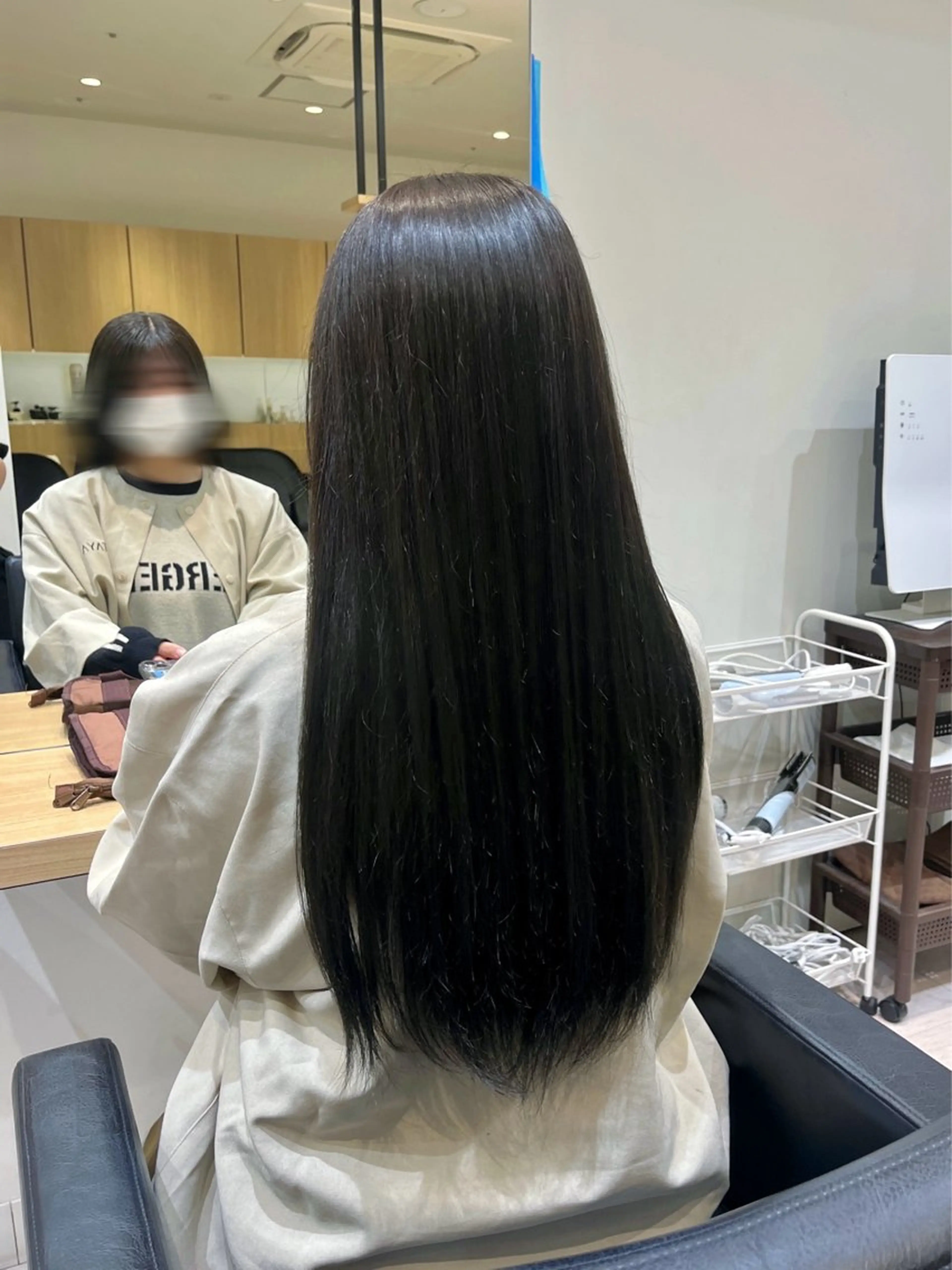 ロング カラー ブリーチ グレージュ ブリーチなしカラー オリーブグレージュ オリーブグレー TAYA府中店所属・Ri seのヘアスタイル