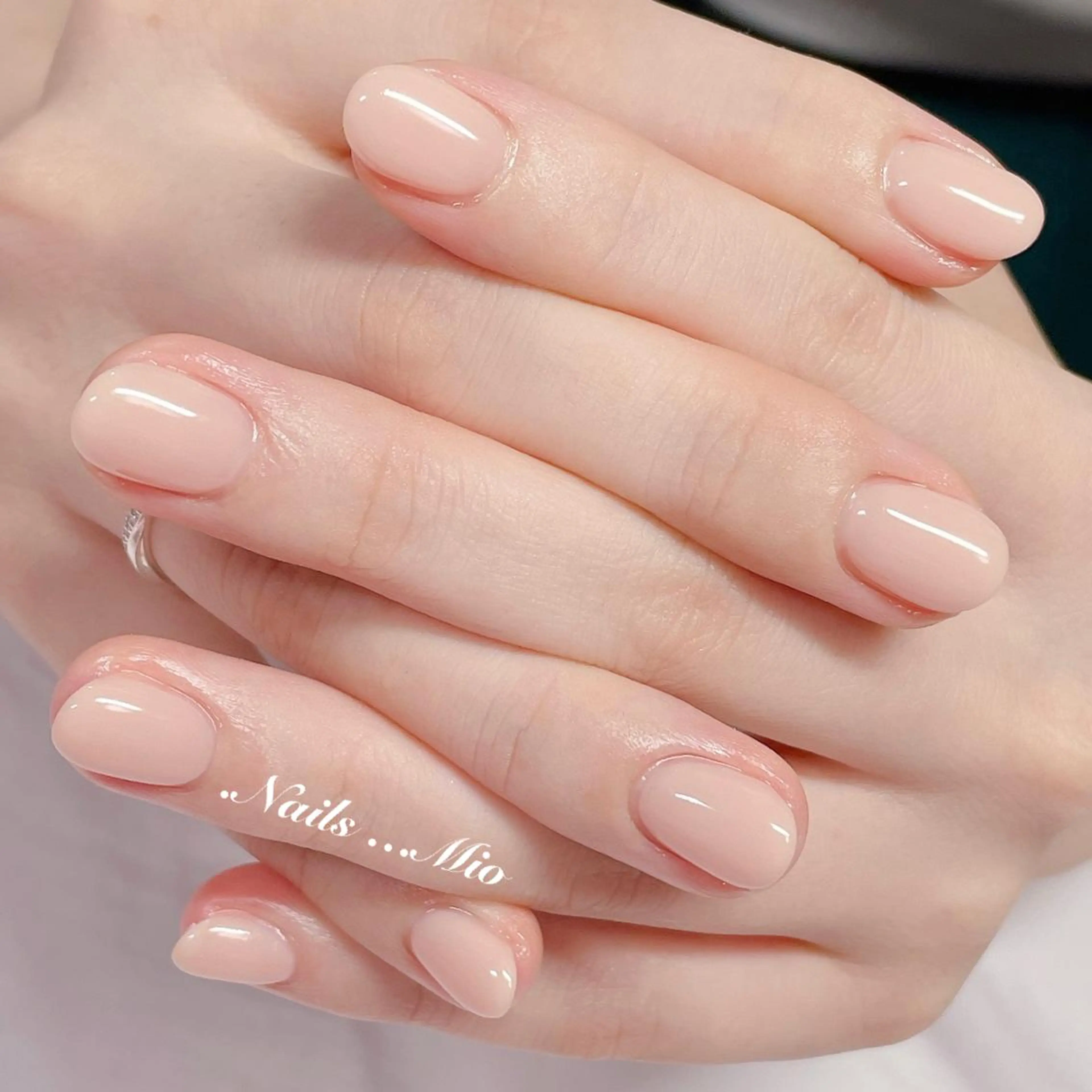 ネイル ジェルネイル ワンカラーネイル .Nails Mio 赤羽西ネイルサロンのネイルデザイン