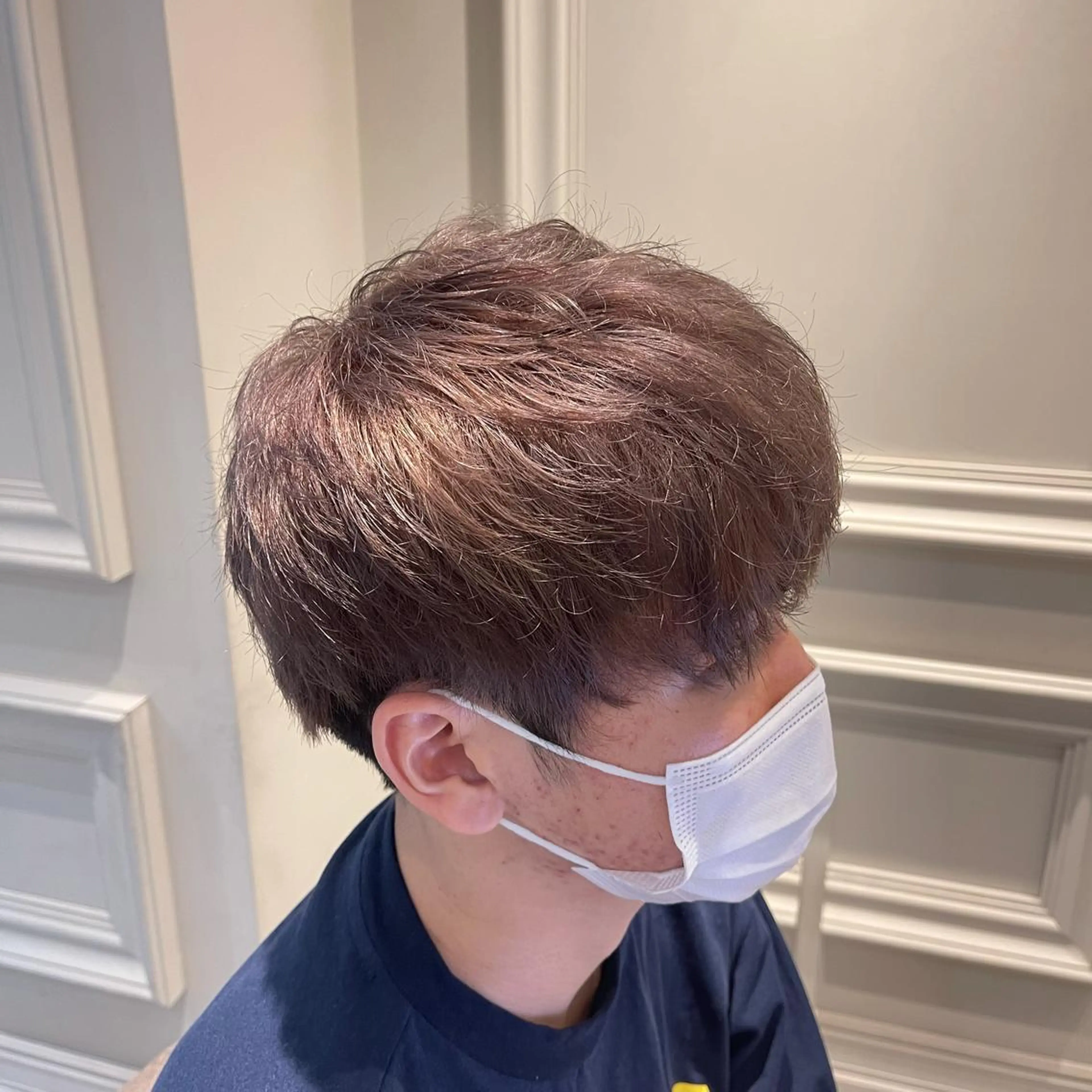 ショート カラー ベージュカラー ブリーチ ピンクカラー ピンクベージュ 📍葛西りんたろう/ ENVのヘアスタイル