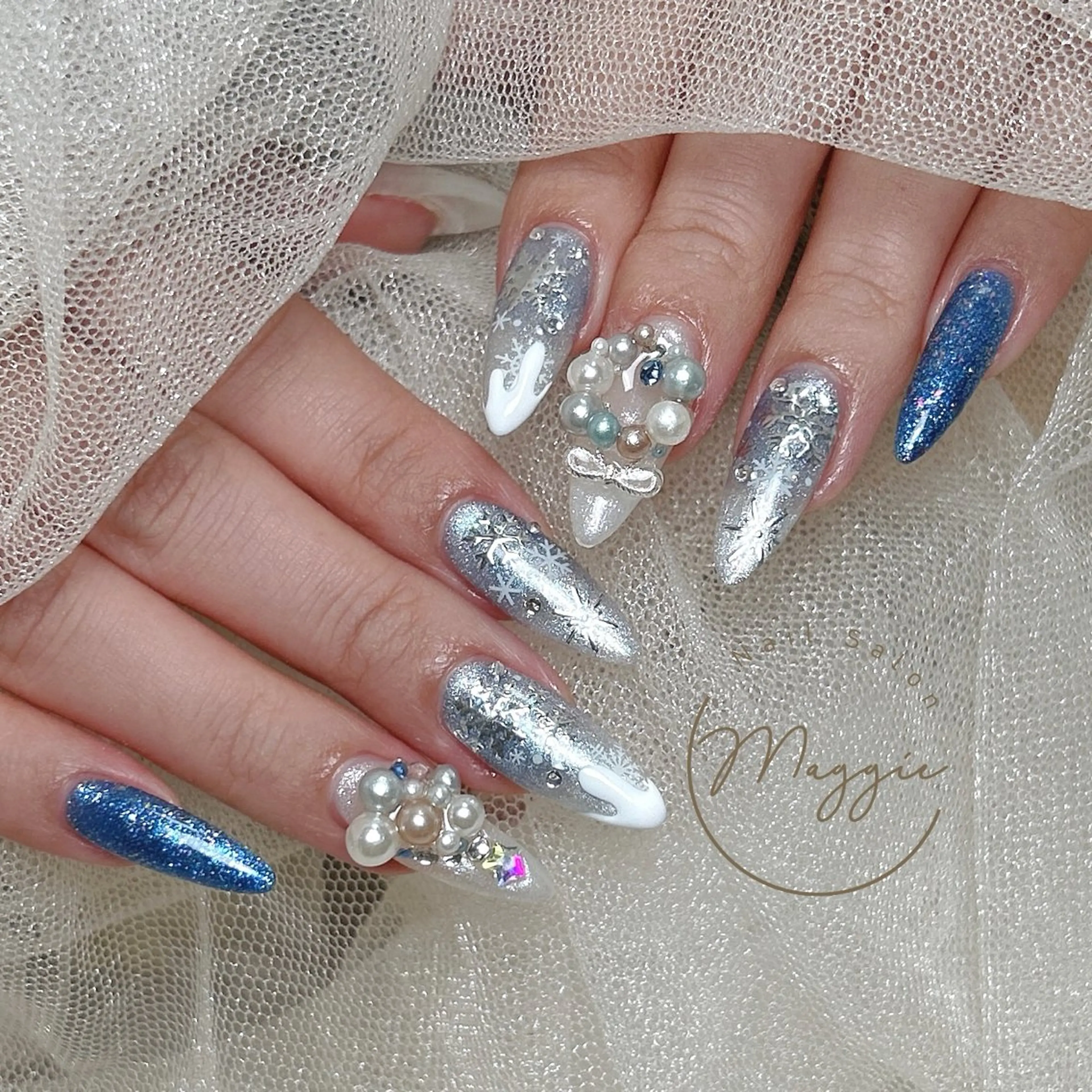 ネイル Maggie Nail🦩のネイルデザイン