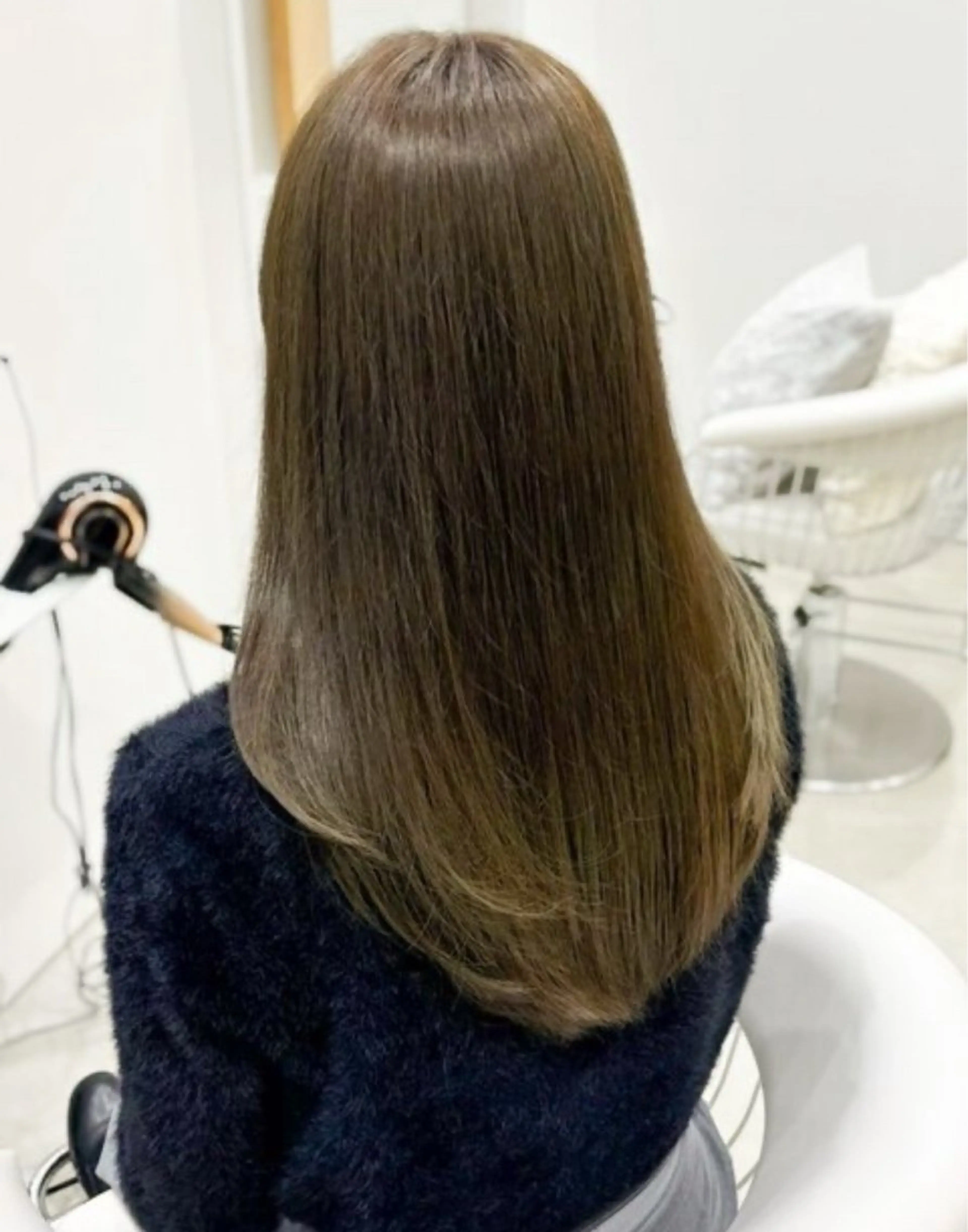 セミロング カラー noesikika所属・木田 真菜のヘアスタイル