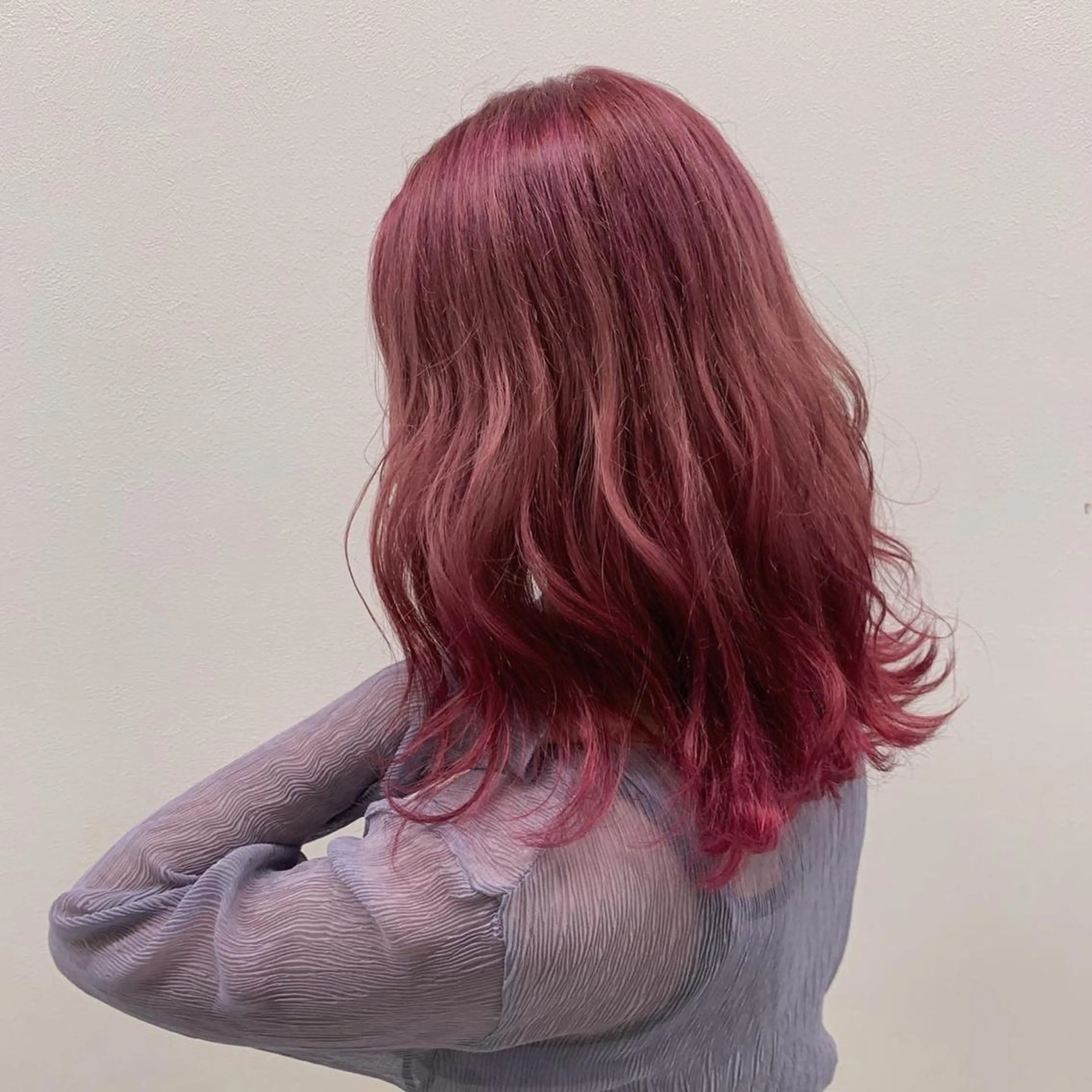 ミディアム ヘアカラー トリートメント サロウィン新宿三丁目East所属・💕冬モテ×上品色気 モテヘア💕山田航介のヘアスタイル