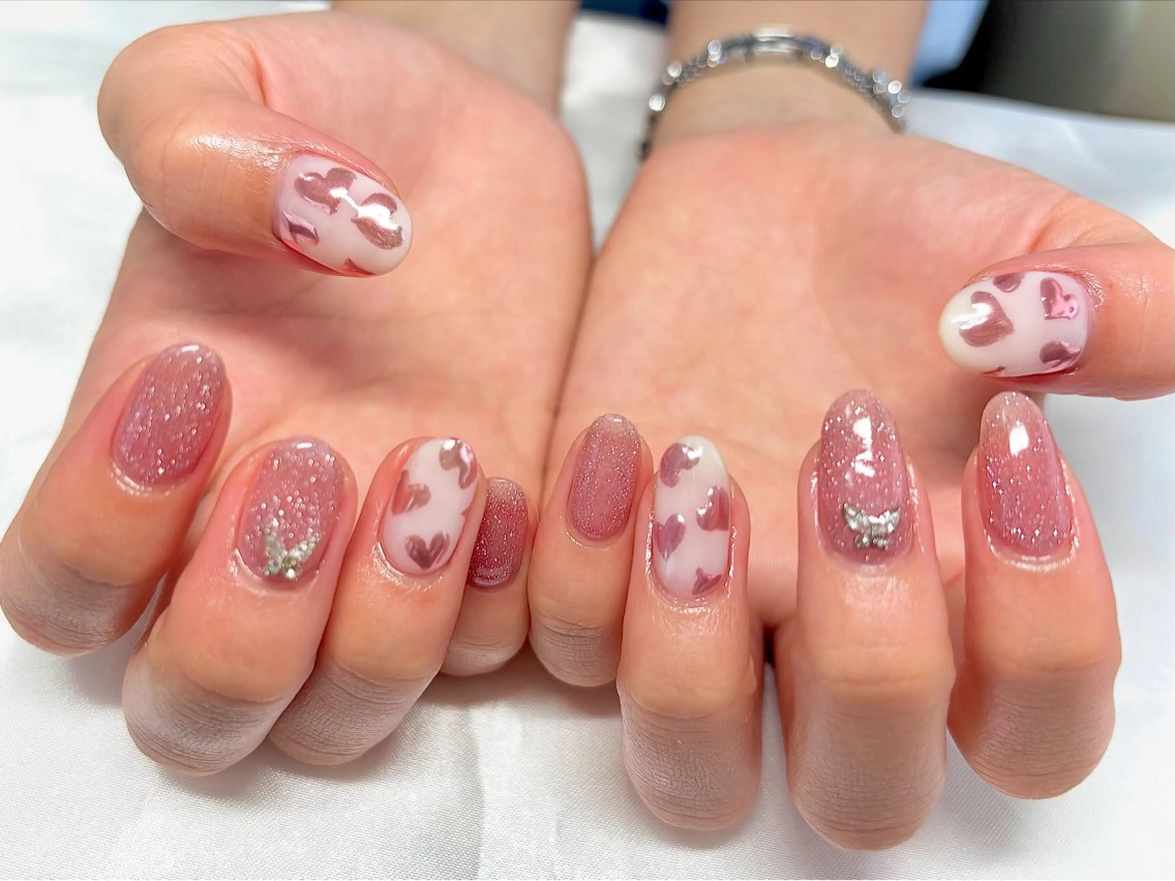 ネイル フラッシュネイル ハート ミラーネイル ピンク ハンドネイル Nail salon Cielel⟡Ayaのネイルデザイン