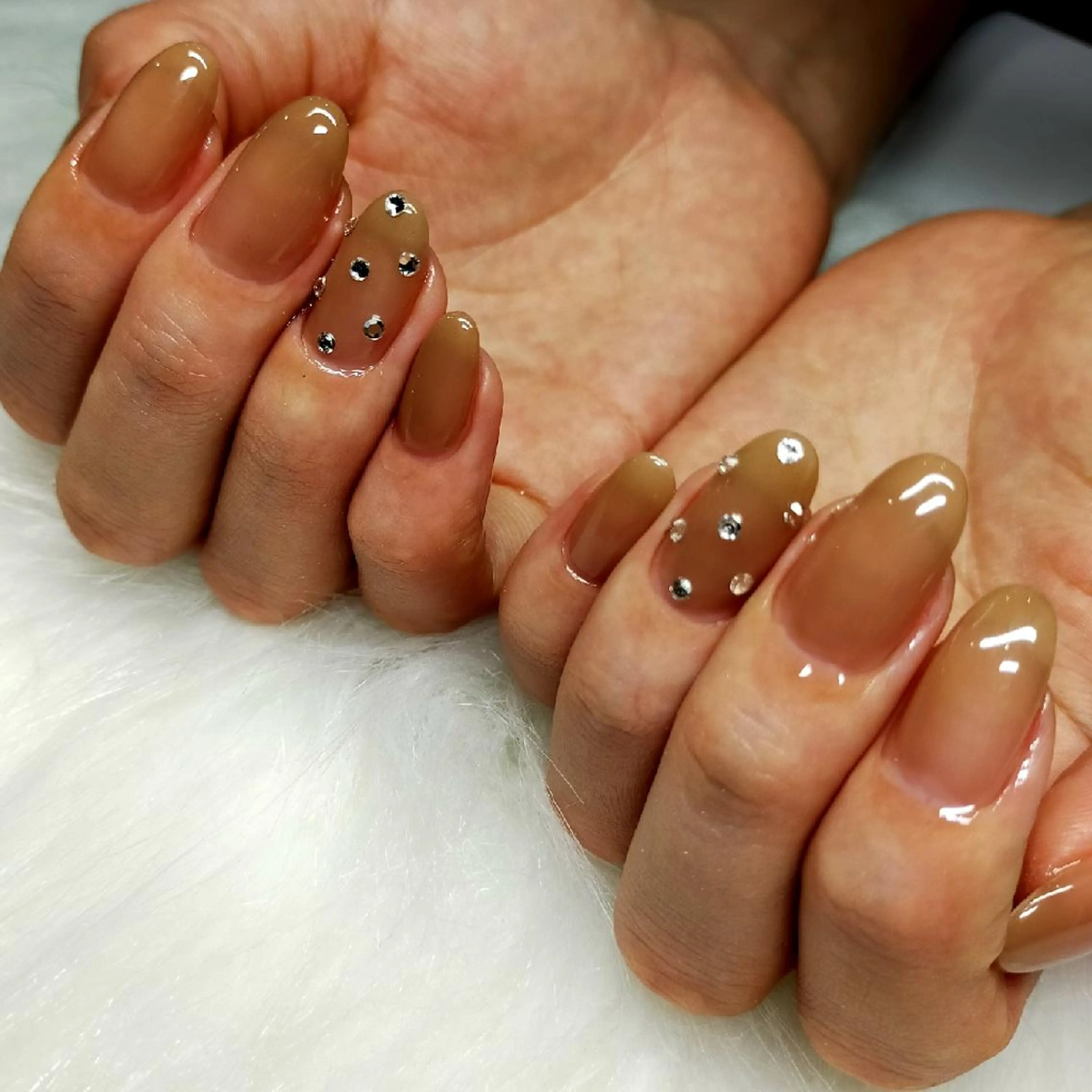 セミロング Beaute Pure_Mのネイルデザイン