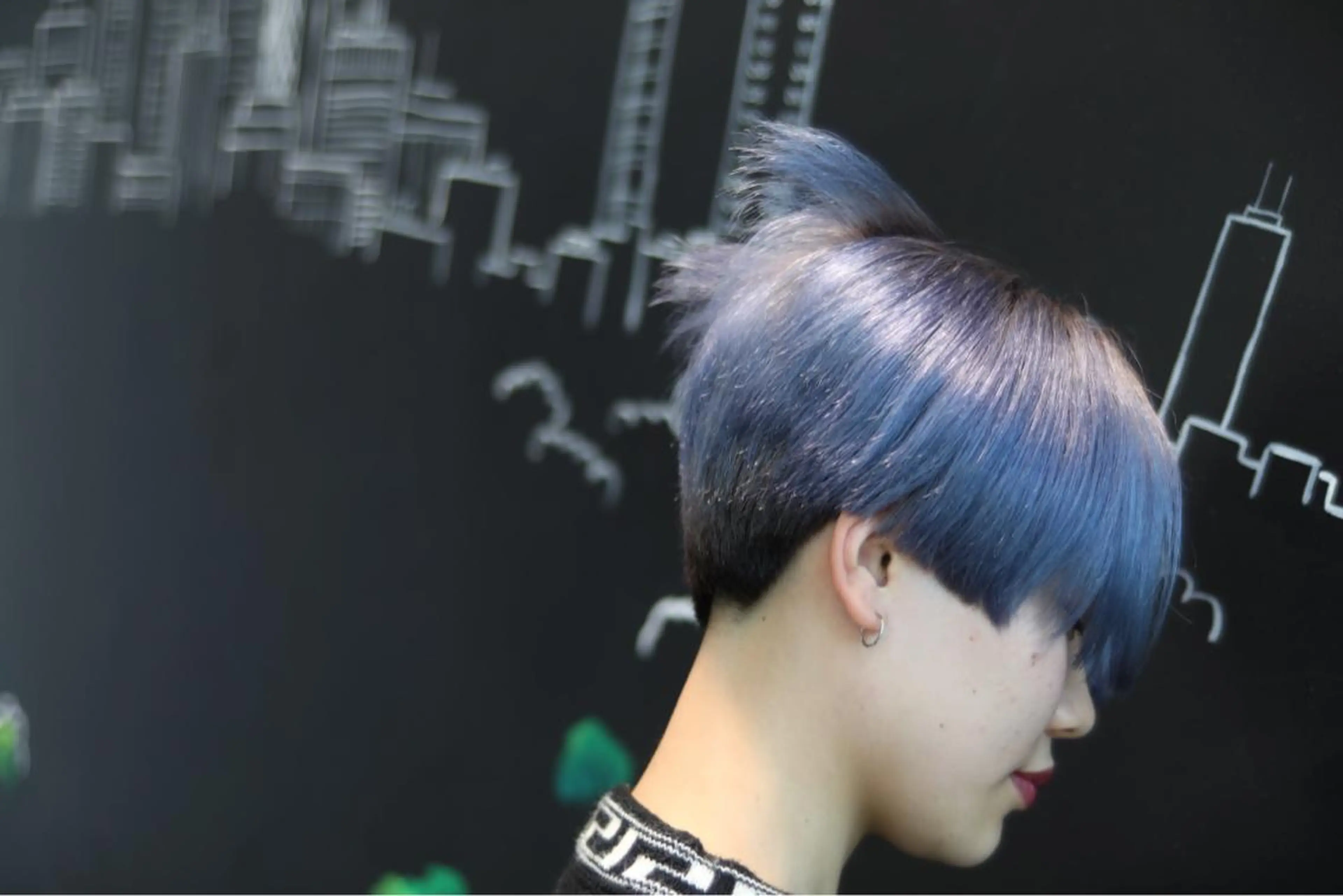 ショート カラー ヘアアレンジ ブルーカラー Re:ta KANZOのヘアスタイル