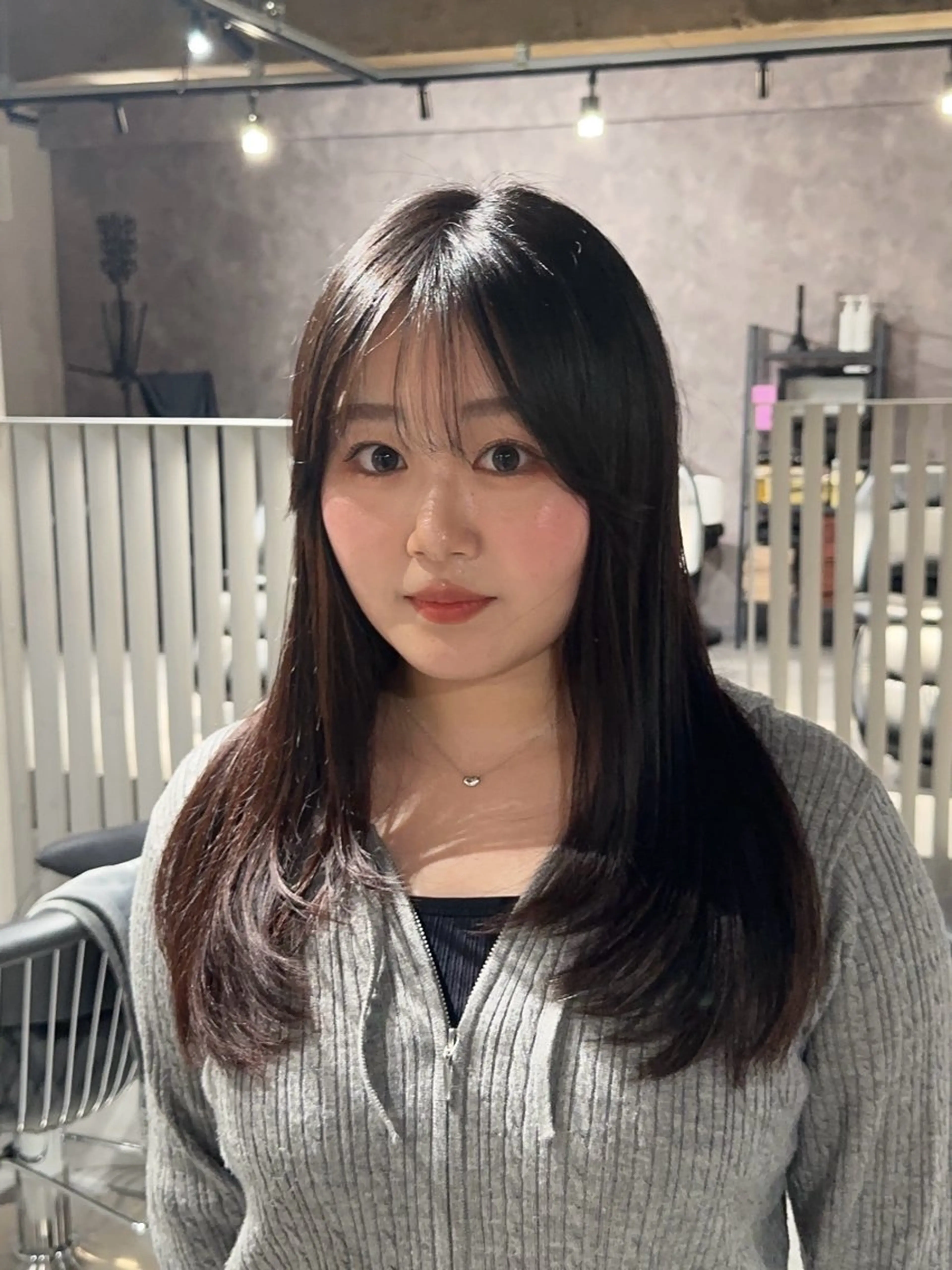 ロング 顔まわりレイヤー レイヤーカット ofF ’elua所属・【ofF élua】 植田隆文のヘアスタイル