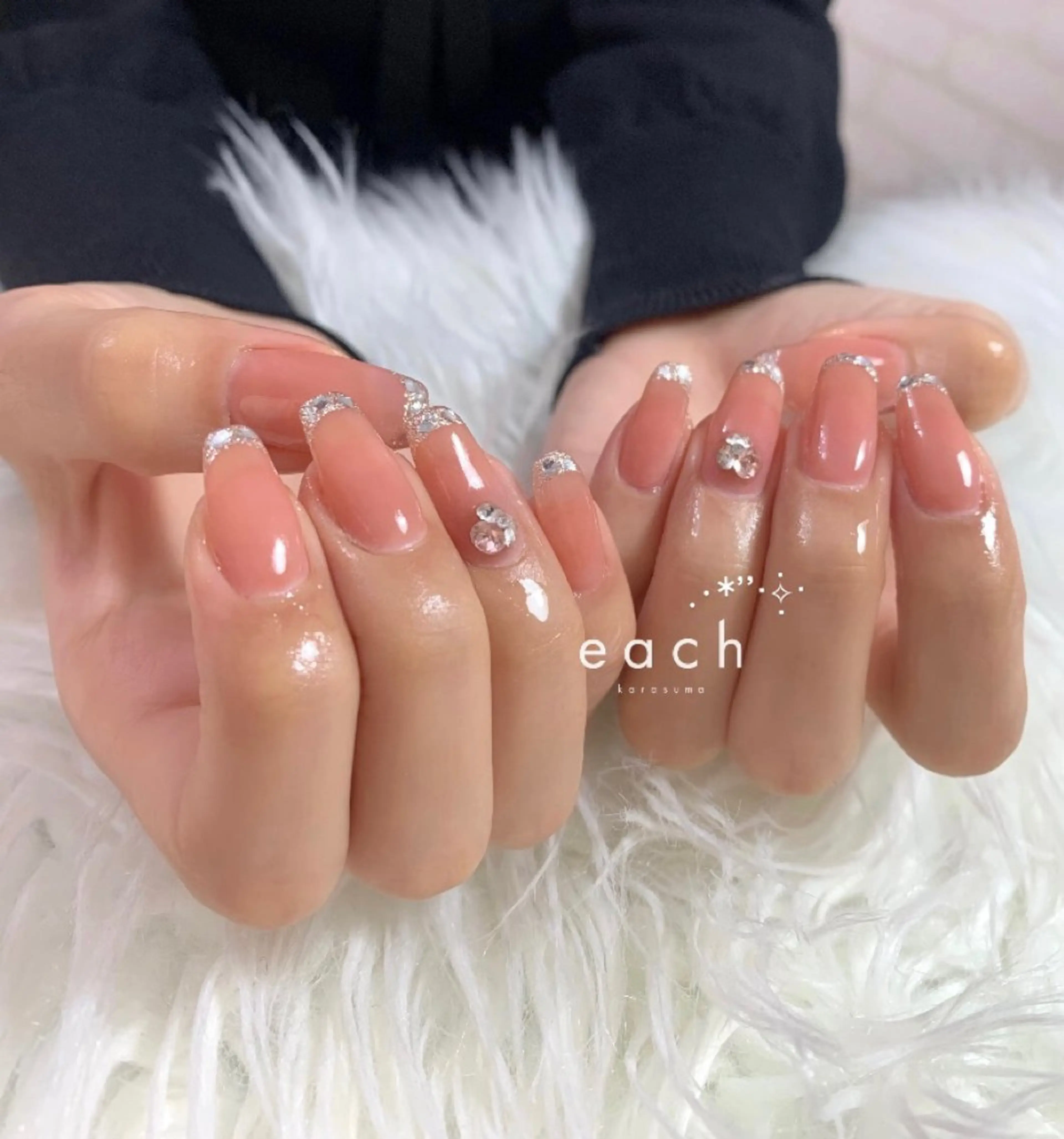 ネイル each Hibikiのネイルデザイン