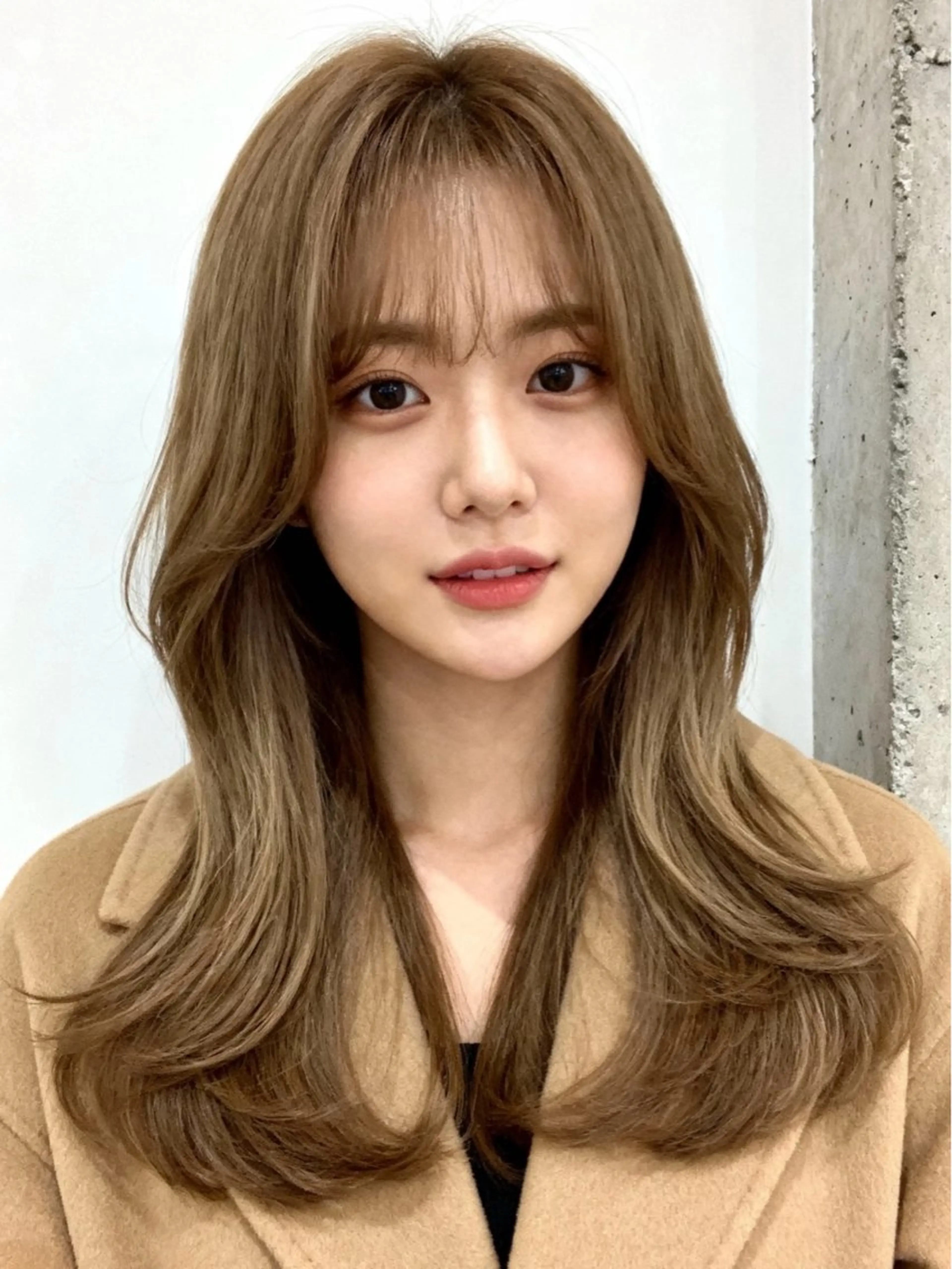 セミロング カラー アディクシーカラー 透明感カラー くびれヘア 顔まわりレイヤー 韓国風ヘア カット ヘアカラー 韓国レイヤーカット 🫧大阪梅田レイヤーのヘアスタイル