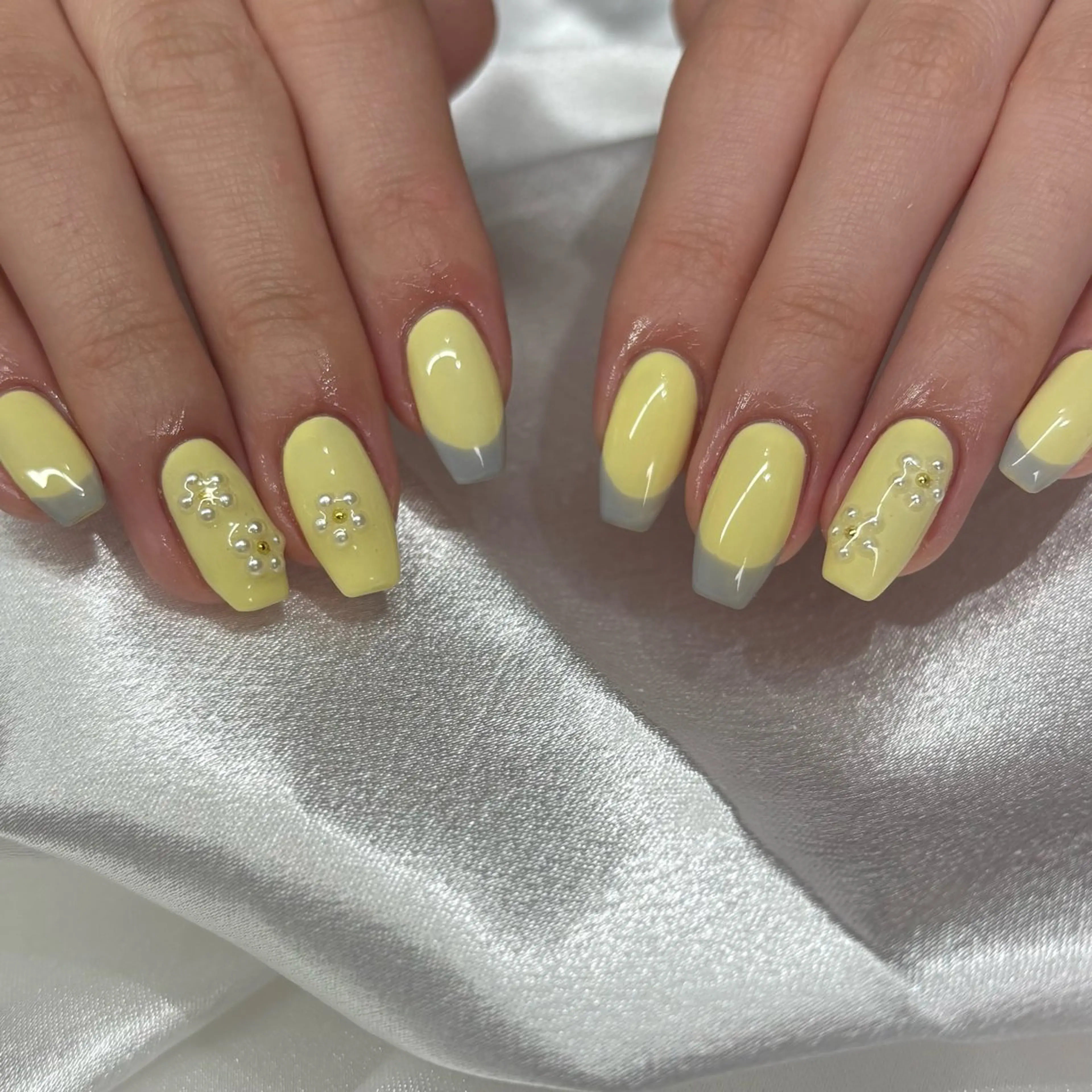 ネイル アートネイル 持ち込み ハンドネイル private salon magique所属・Rina🫧 大阪/福島のネイルデザイン