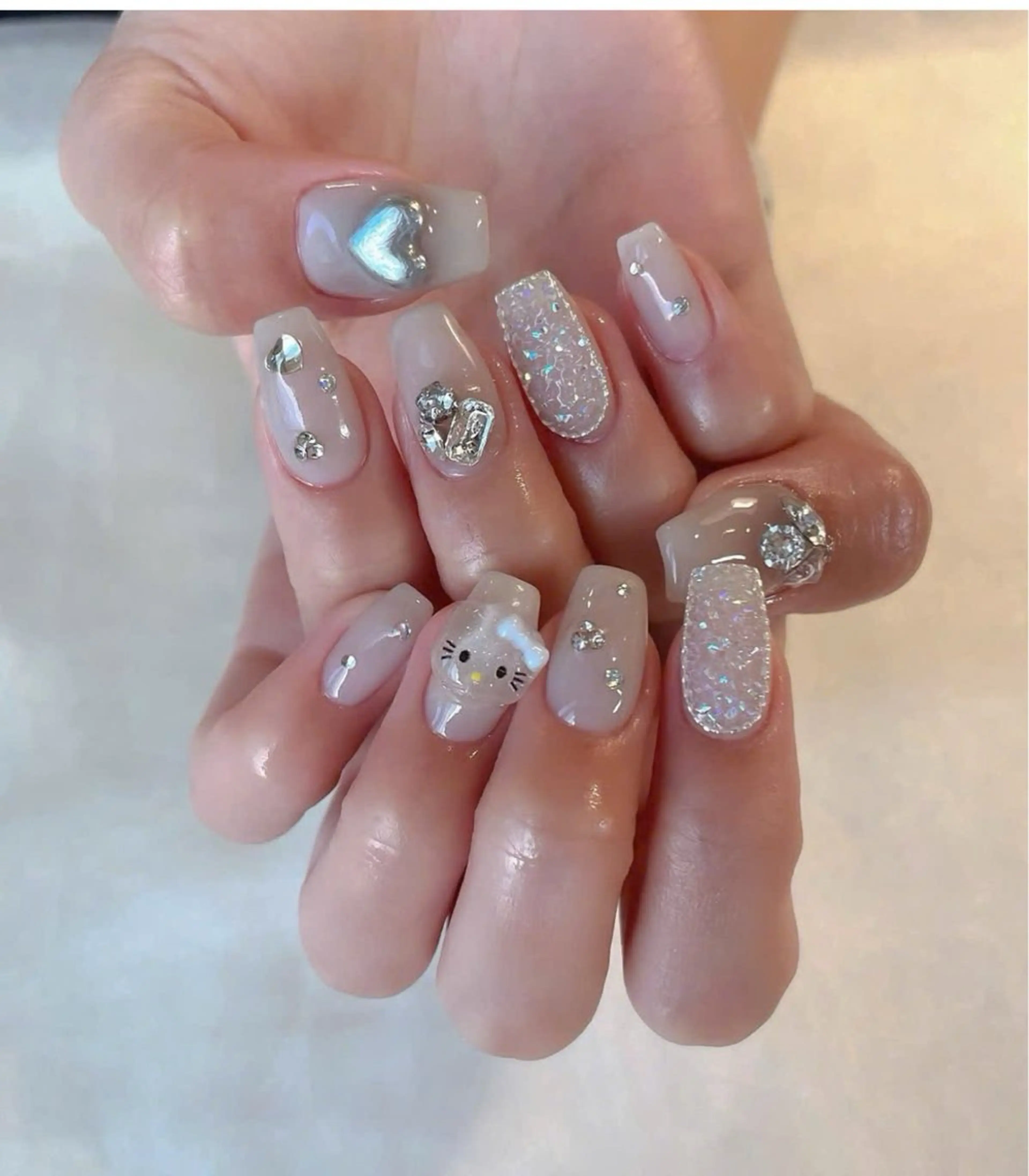 ネイル フラッシュネイル フレンチネイル グラデーション キラキラネイル 韓国ネイル Lina nail所属・Luna 池袋のネイルデザイン