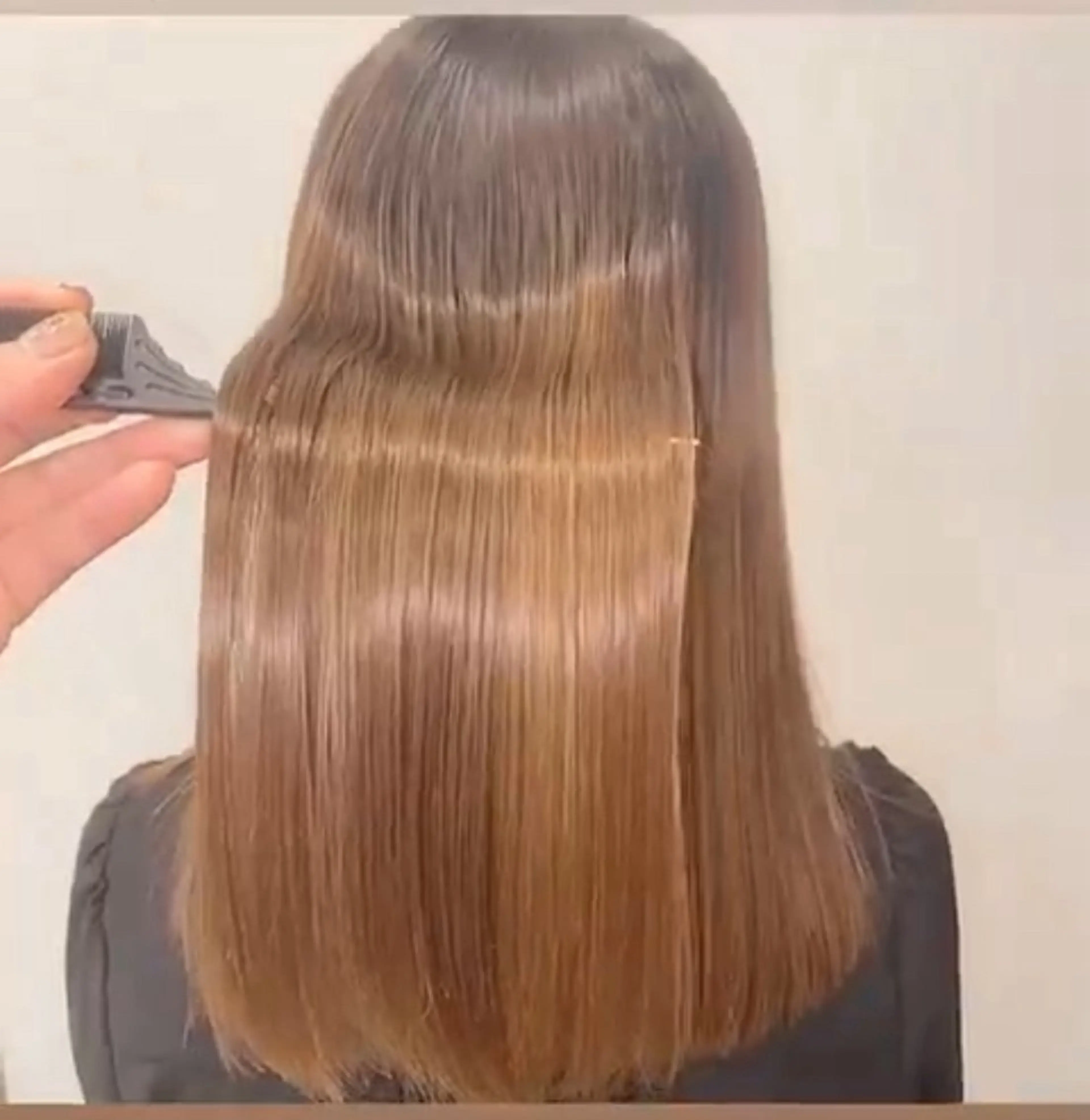 ミディアム WISTERIA ANNEX 銀座所属・髪質改善/艶髪 土屋恵梨花のヘアスタイル