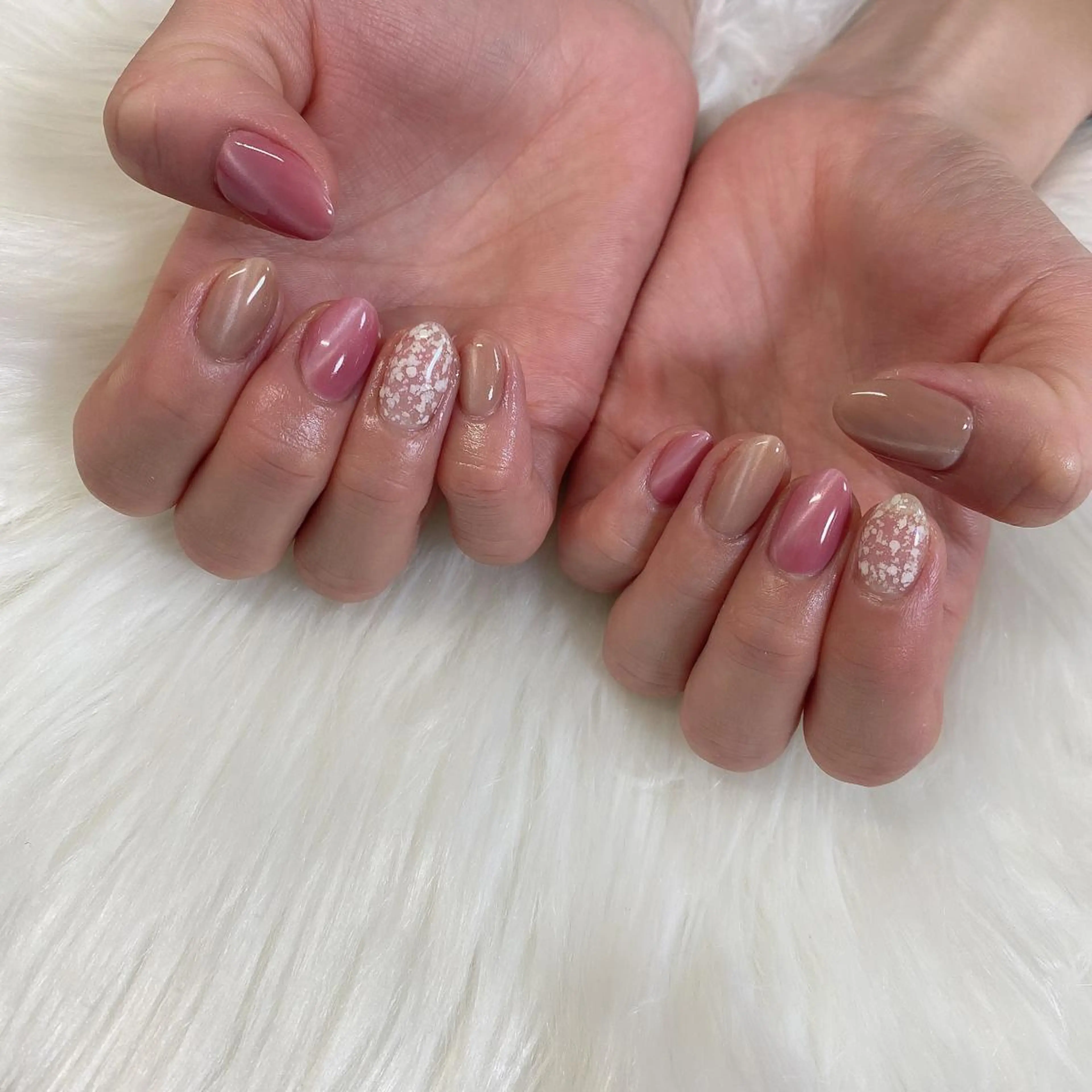 ネイル ジェルネイル マグネットネイル ハンドネイル 西岡 杏のネイルデザイン