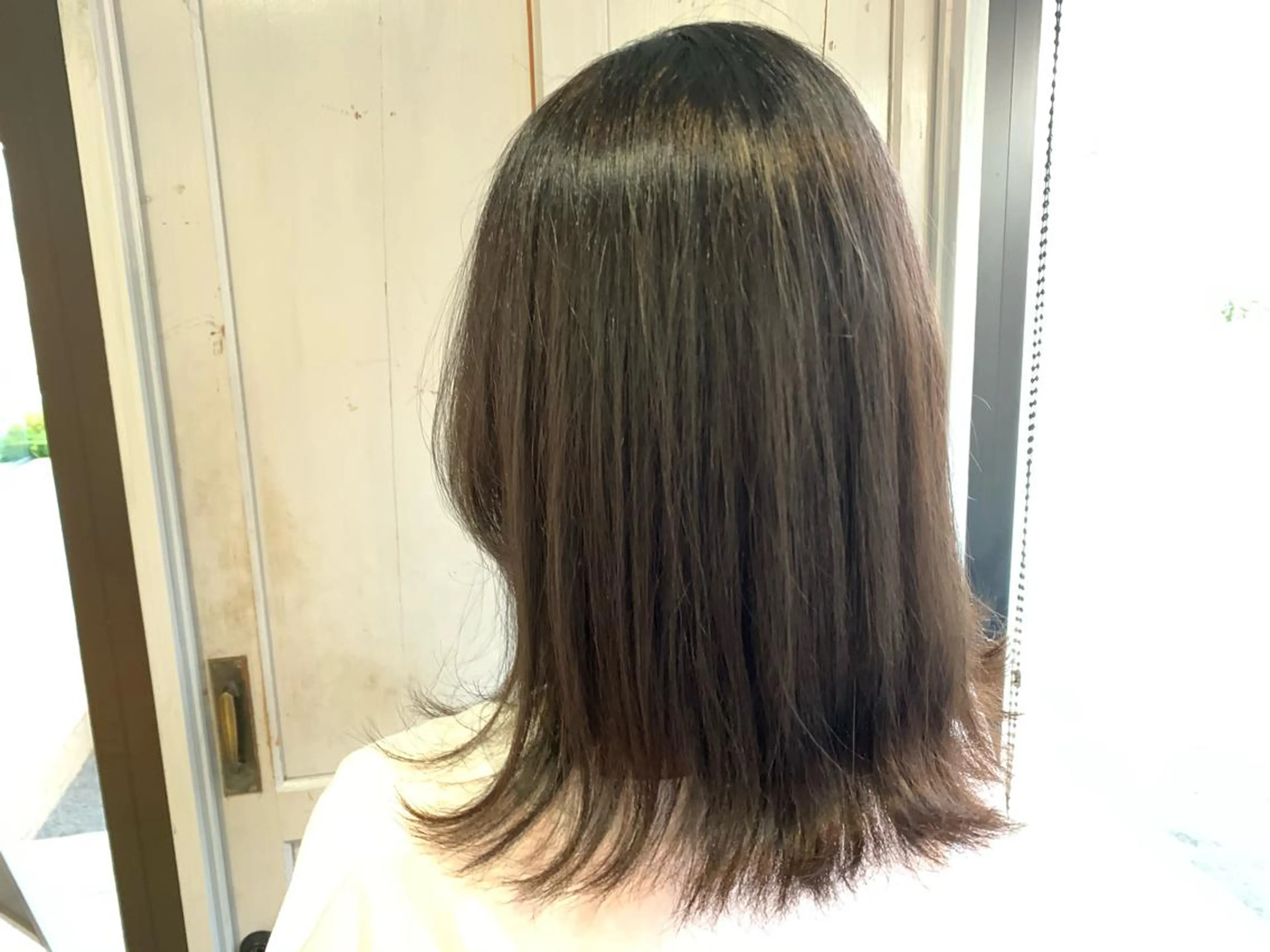 セミロング カラー ヘアカラー トリートメント ツキダテ ユイのヘアスタイル