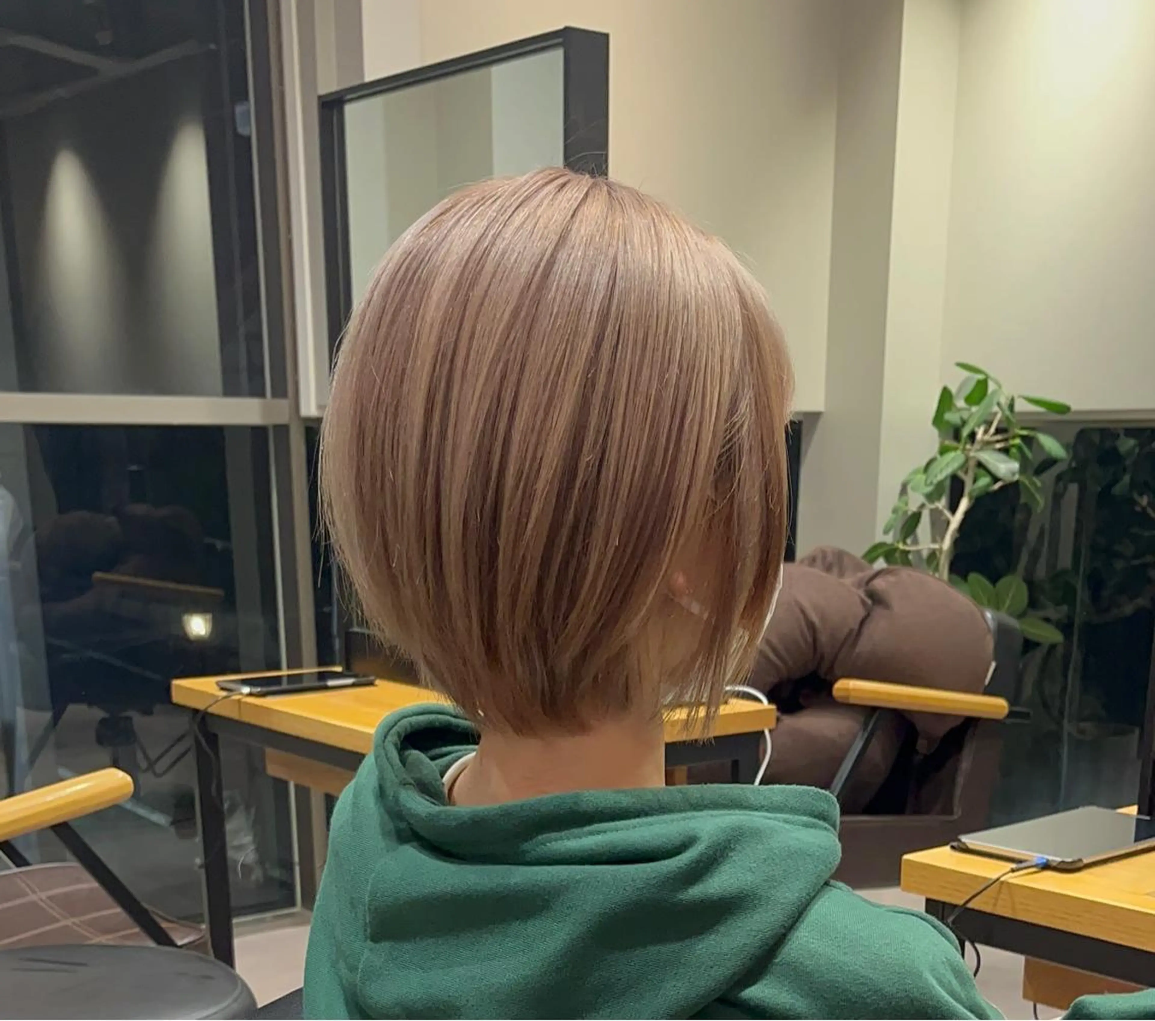 ショート ヘアカラー ヘッドスパ 佐藤優太朗 似合わせ/髪質改善のヘアスタイル