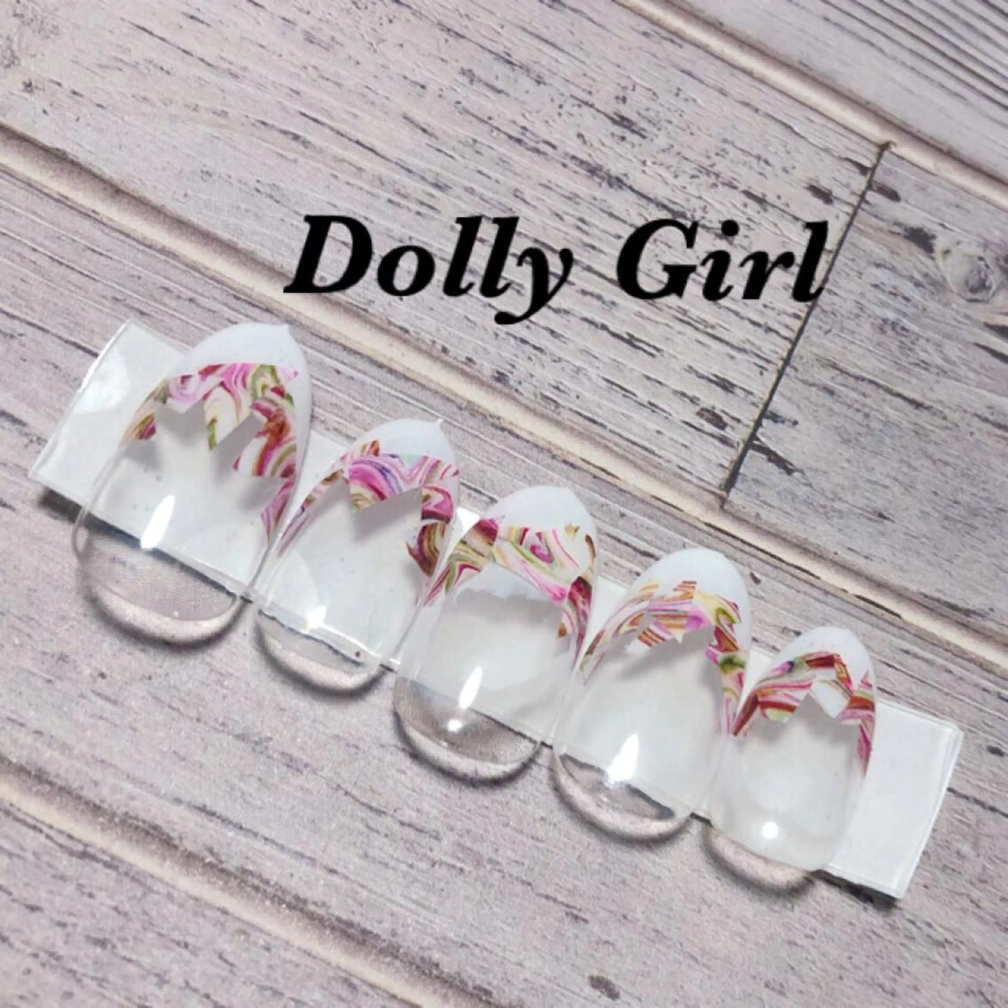 ネイル 個室ネイルサロンDolly  Girl〜ドーリーガール〜所属・DollyGirl KYOKOのネイルデザイン